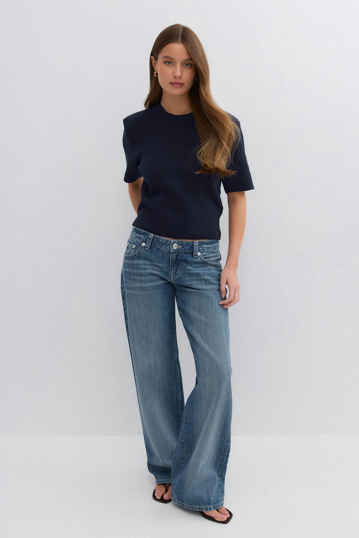 Shoulder pad knitted top