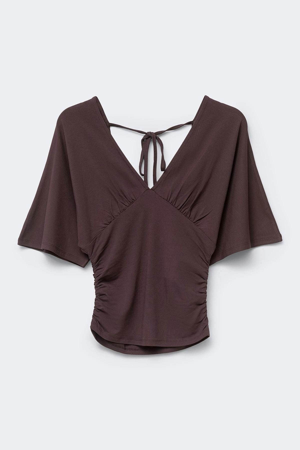 Shaped v-neck top