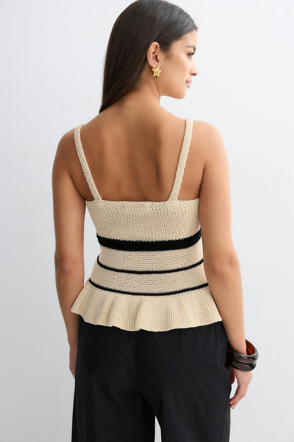 Knitted singlet