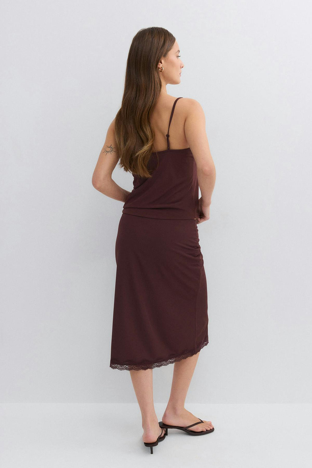 90s midi lace detail skirt