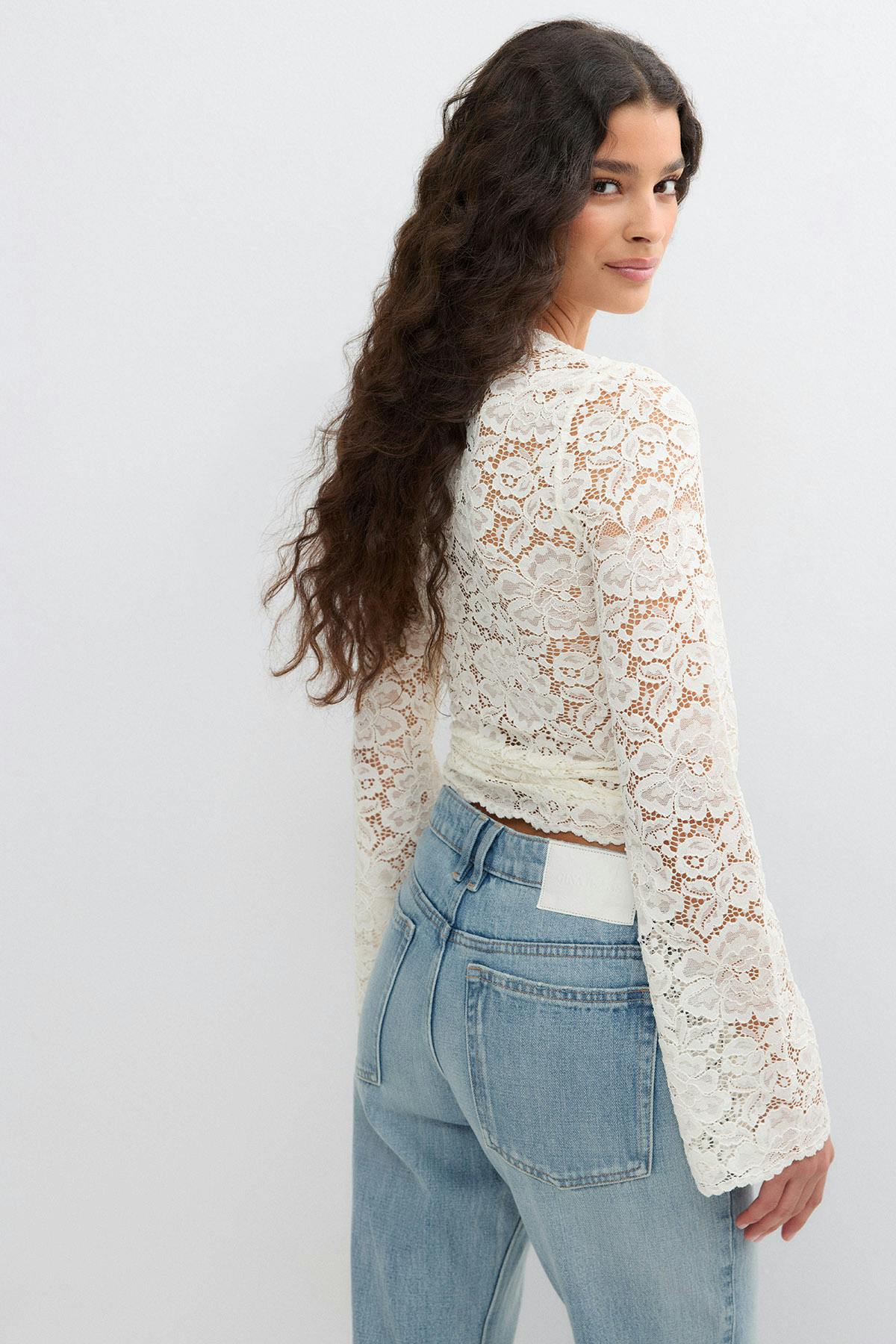 Lace top