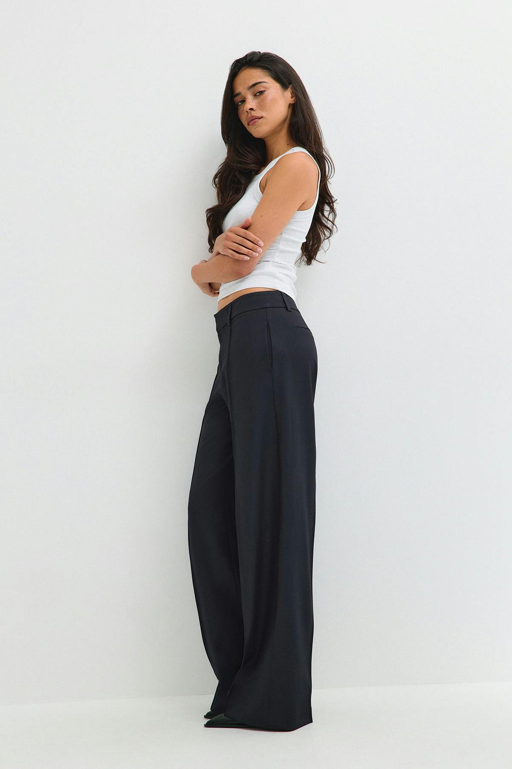 Timeless pintuck trousers