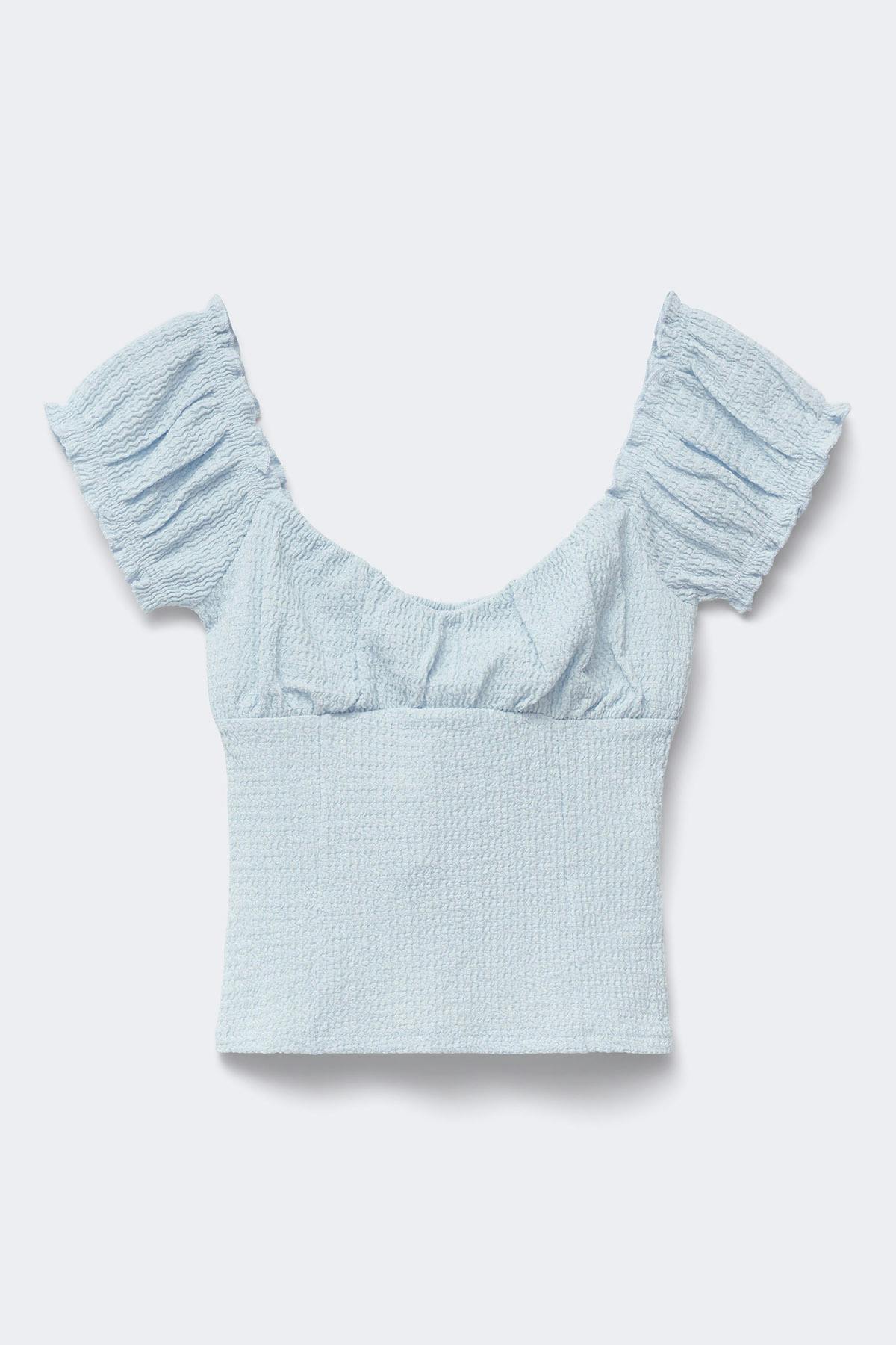 Textured puff sleeve top