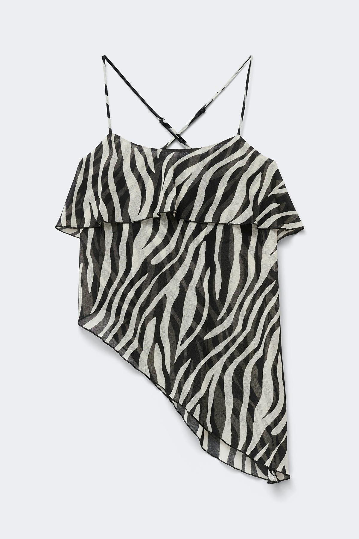 Asymmetric frill singlet