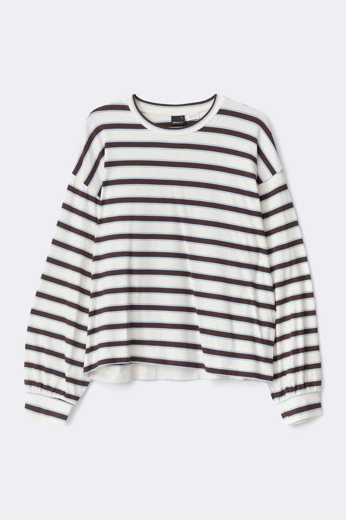 Oversized pyjamas top