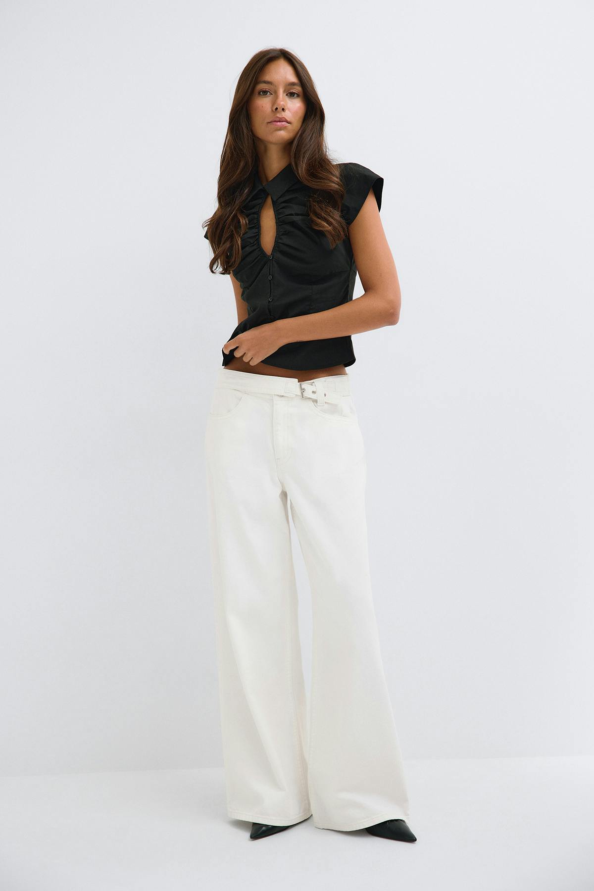 Buckle baggy jeans