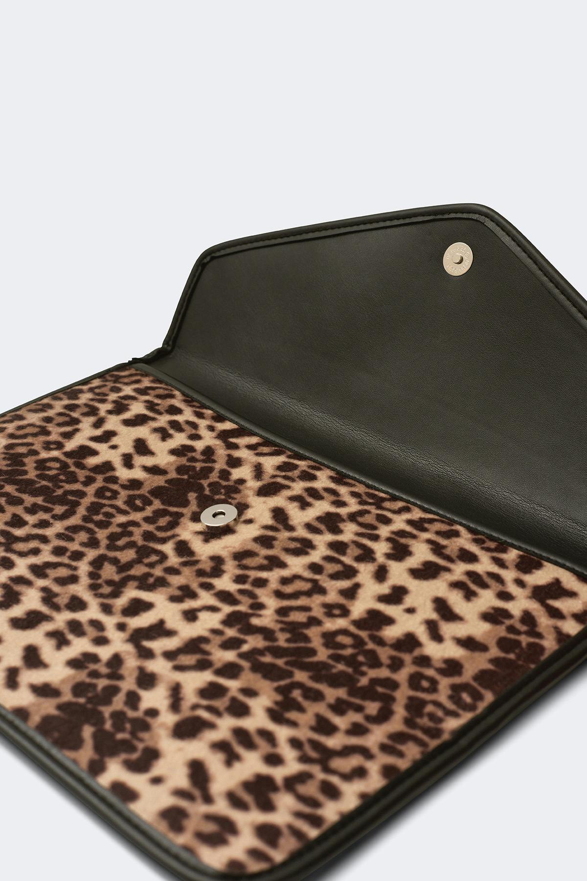 Hair-on laptop case