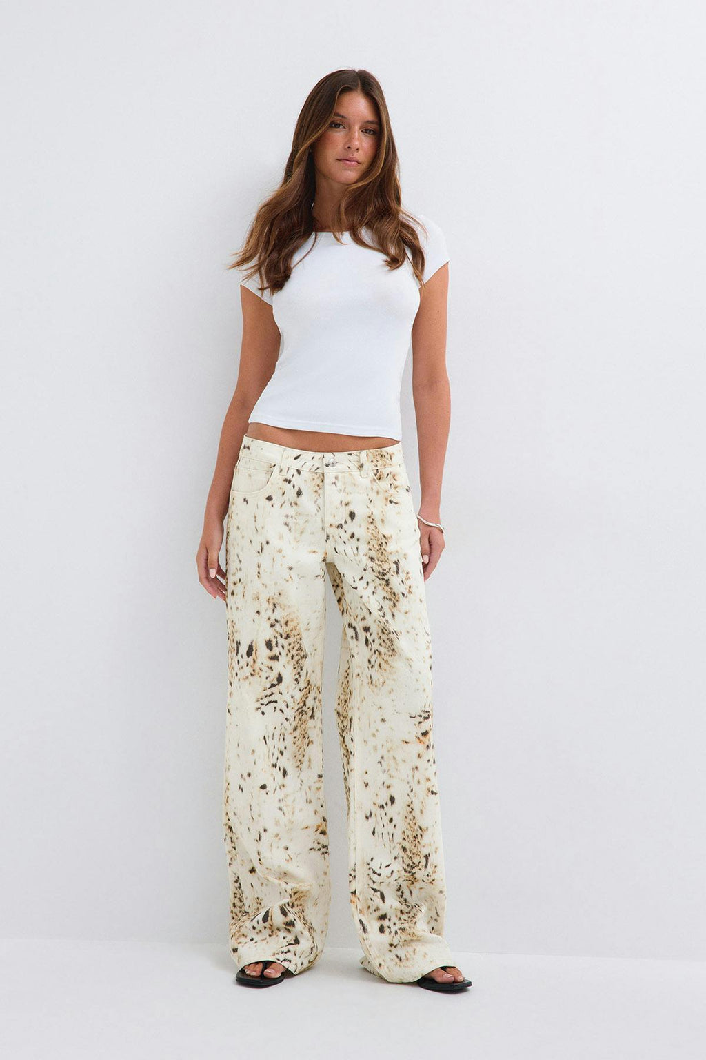 Low wild wide jeans