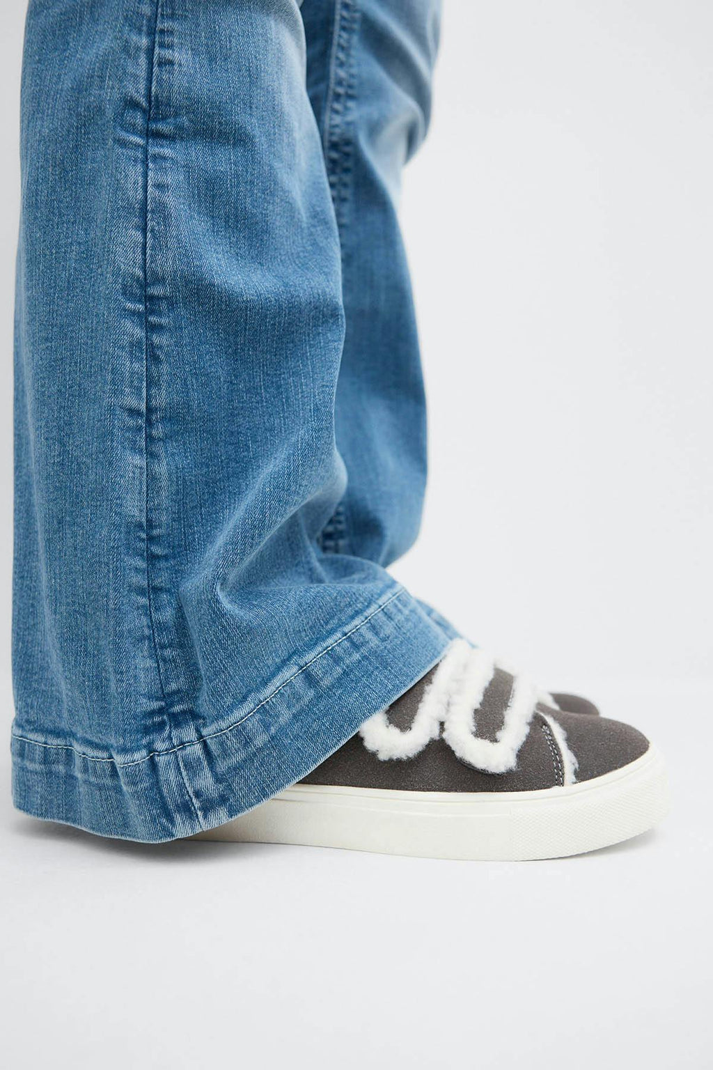 14+ teddy sneakers