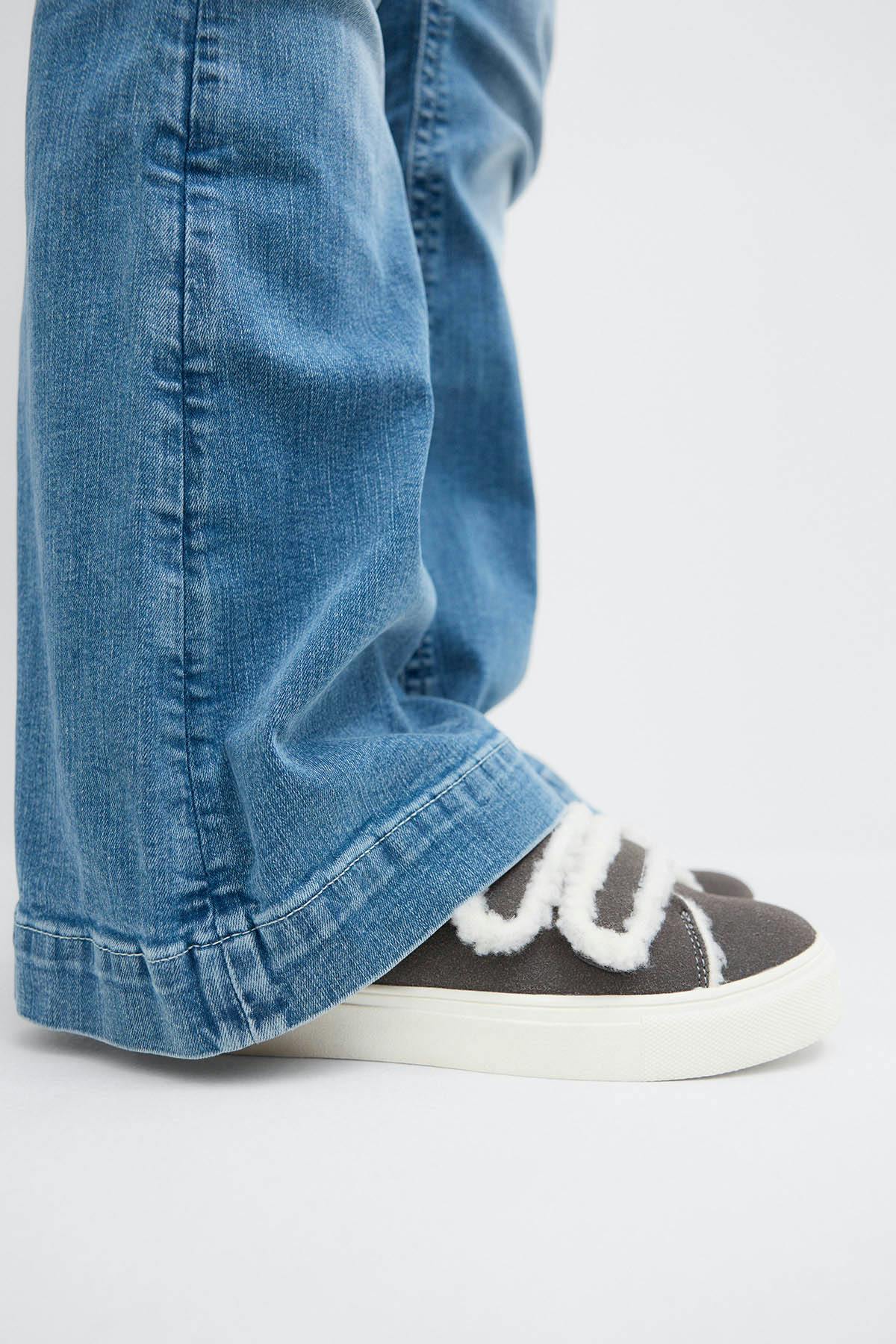 14+ teddy sneakers