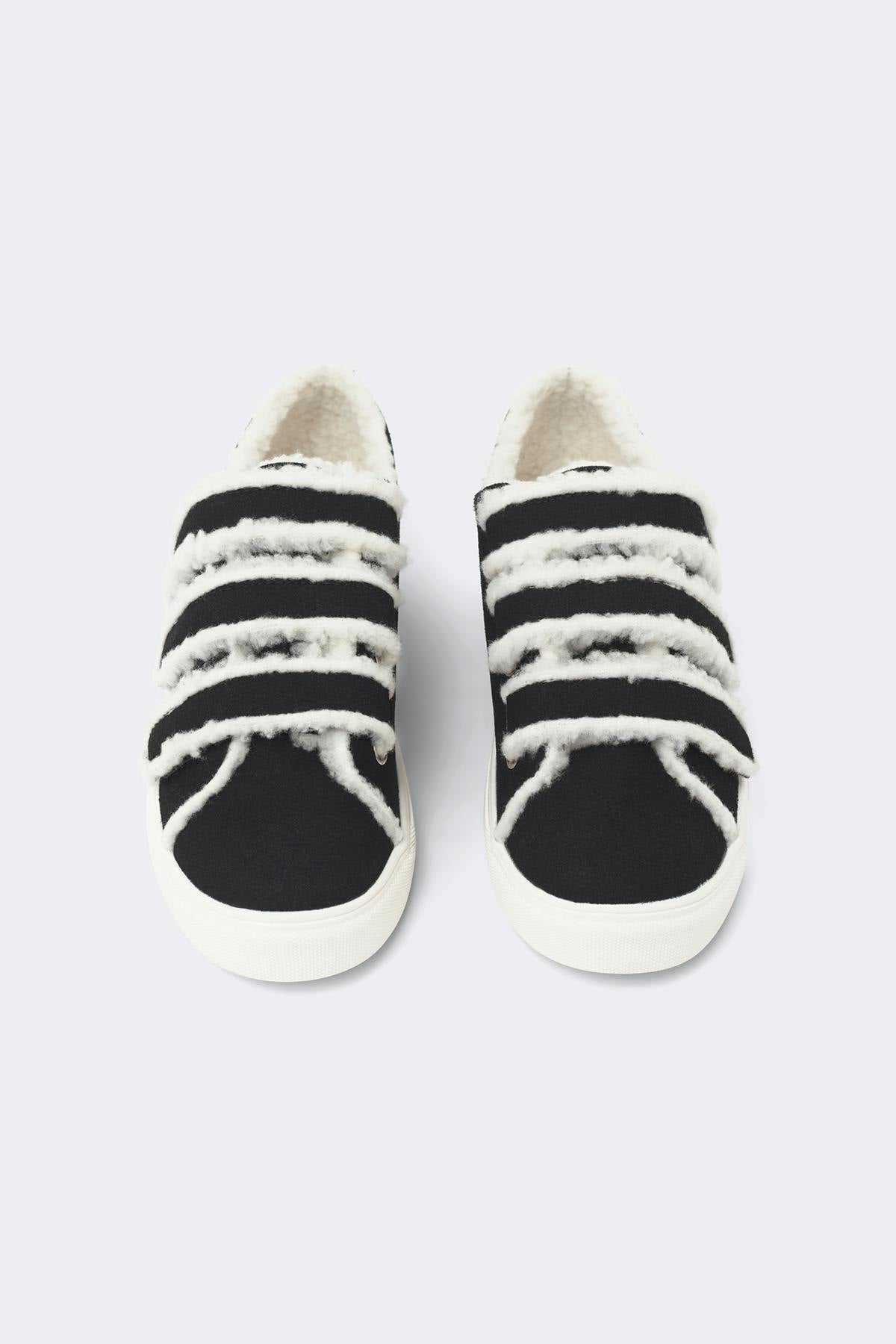 14+ teddy sneakers