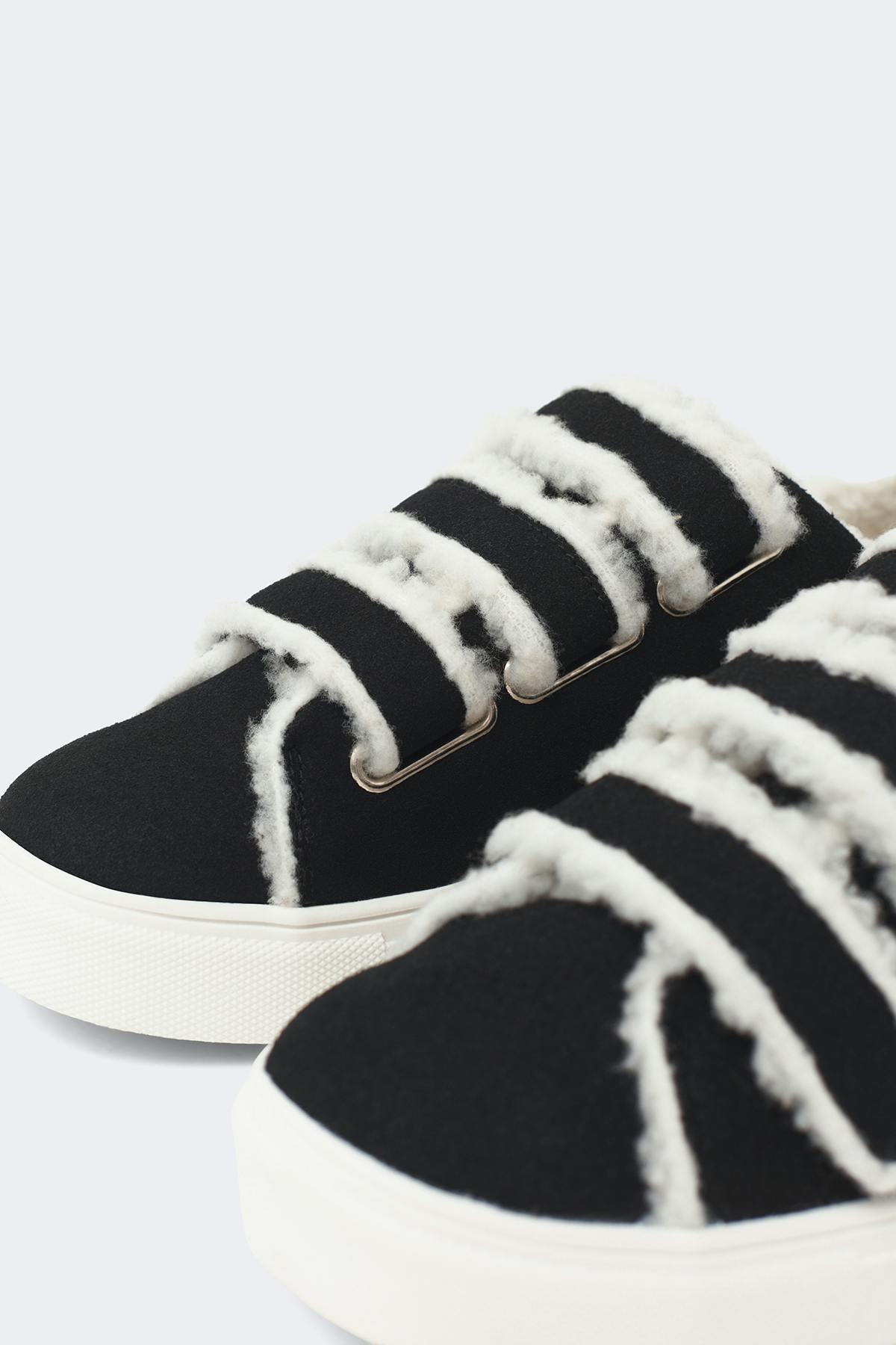 14+ teddy sneakers