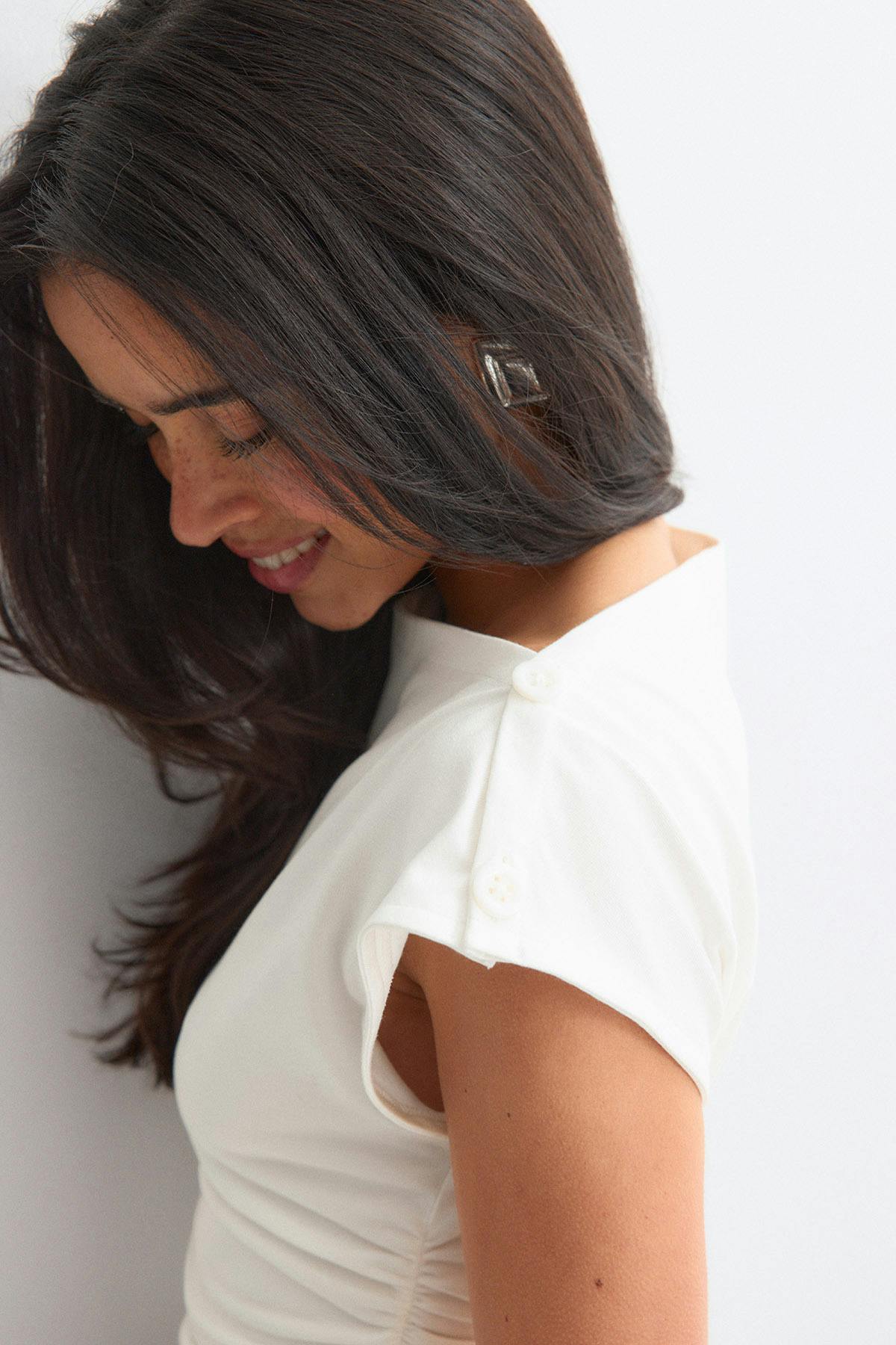 Re tok buttoned shoulder top