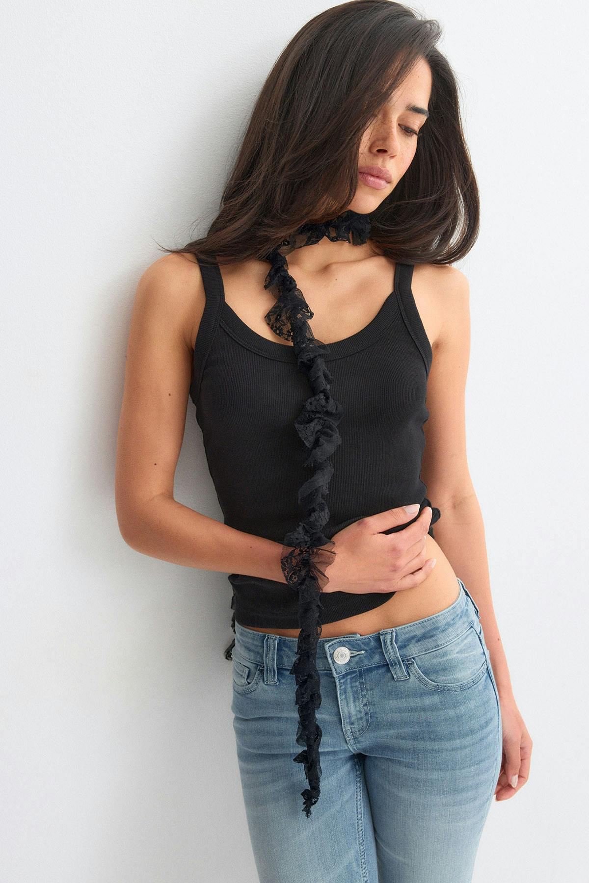 Re tok ruffled scarf