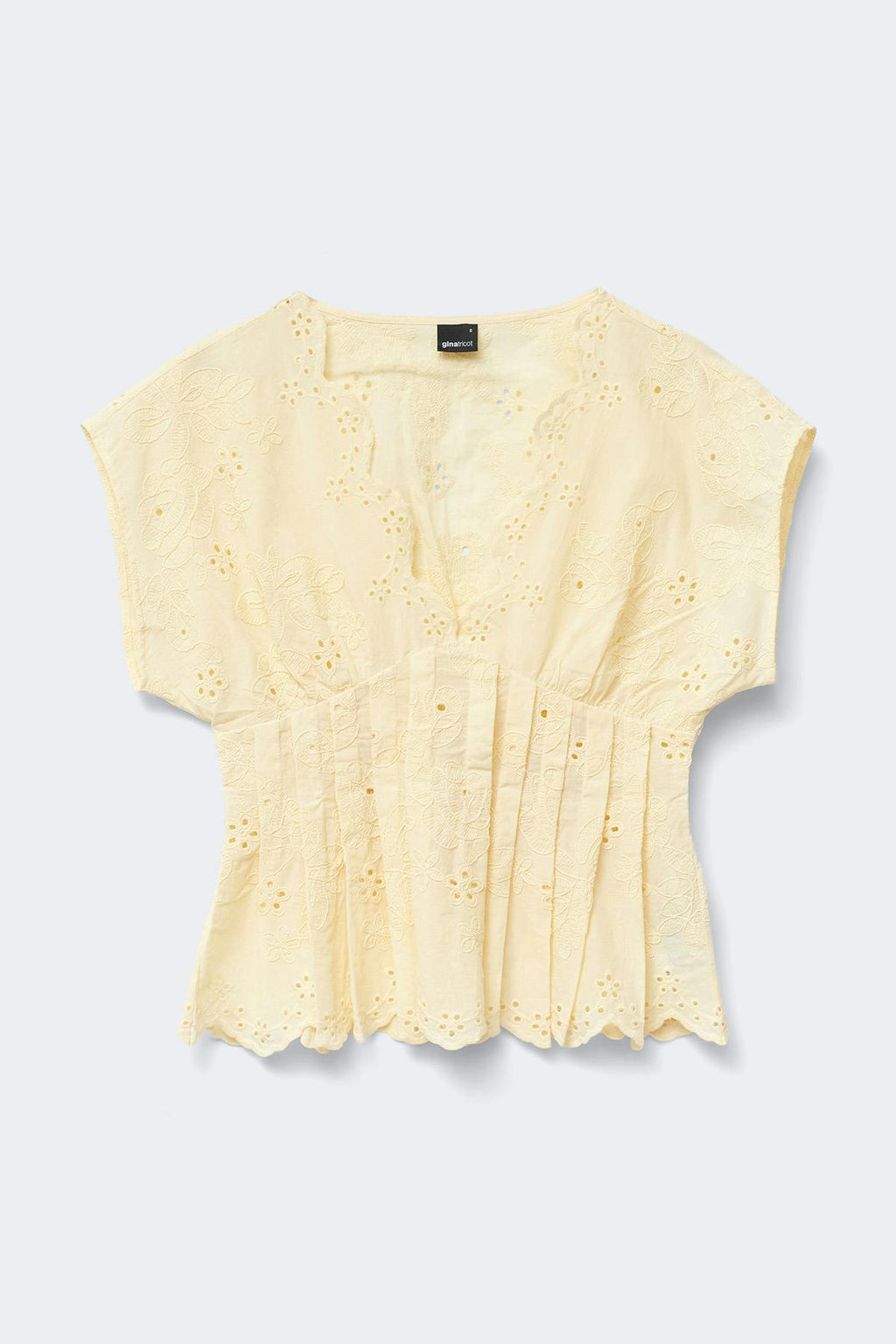 Broderie anglaise blouse