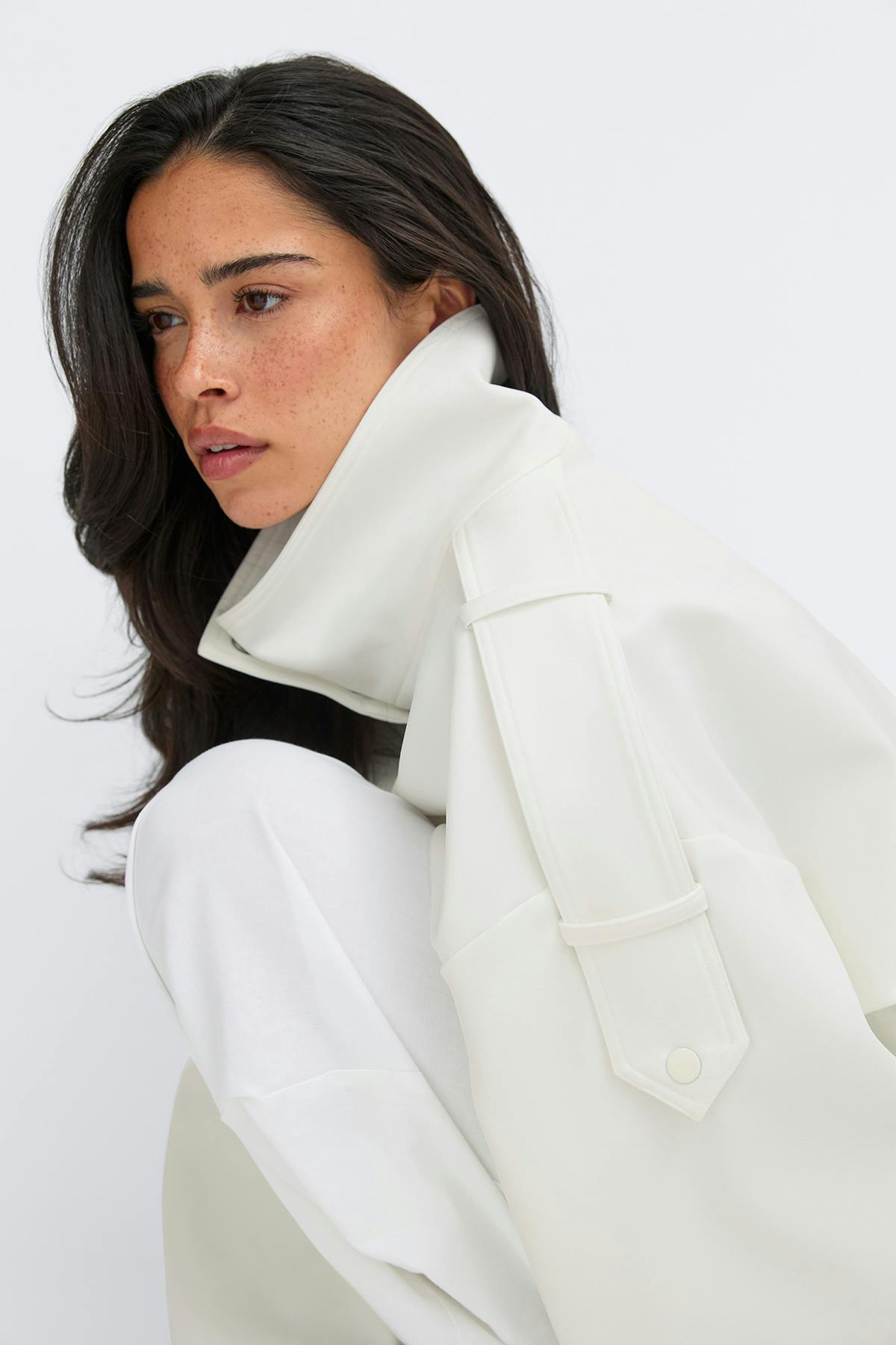 High neck short jacket