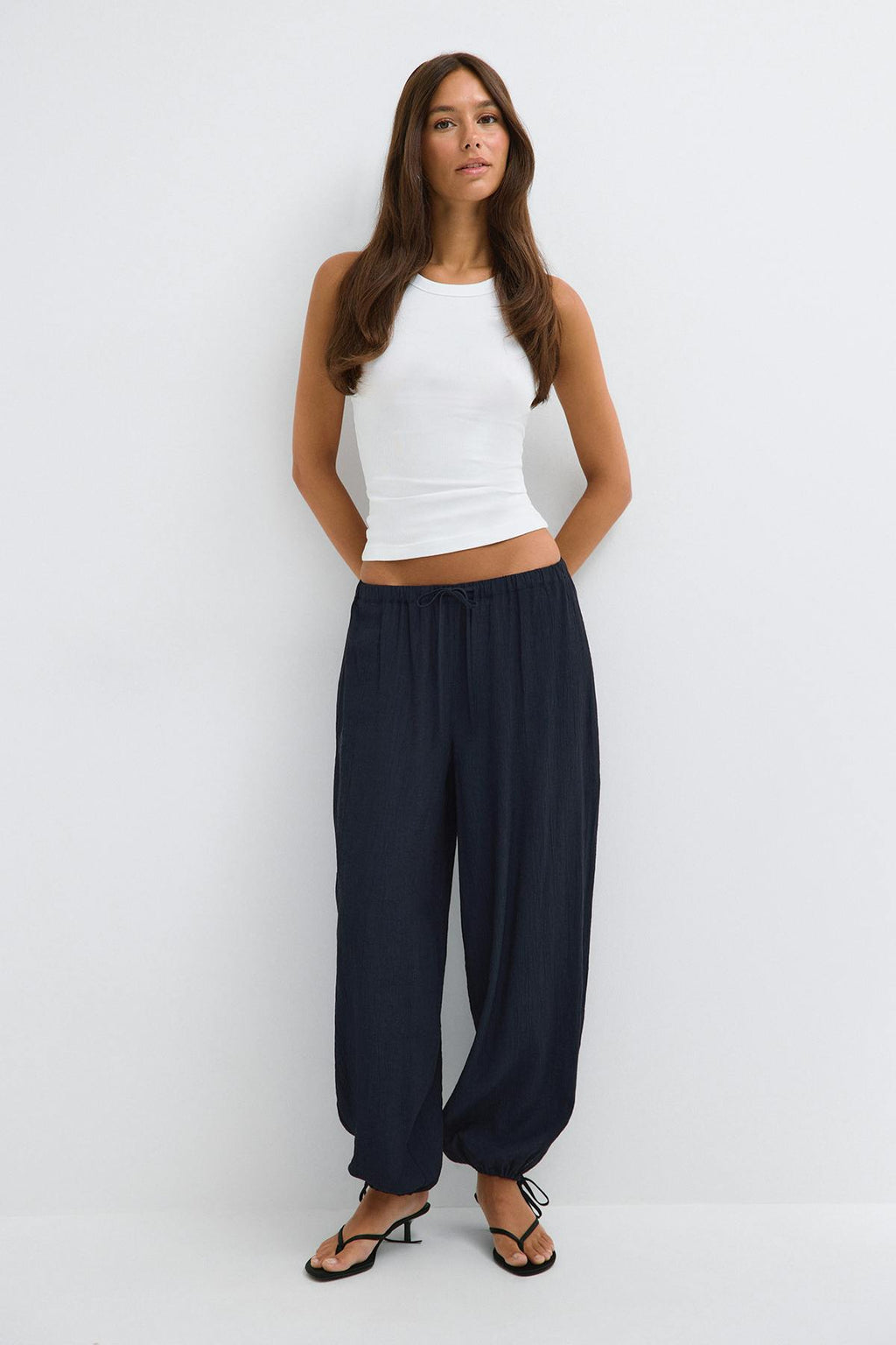 Balloon trousers