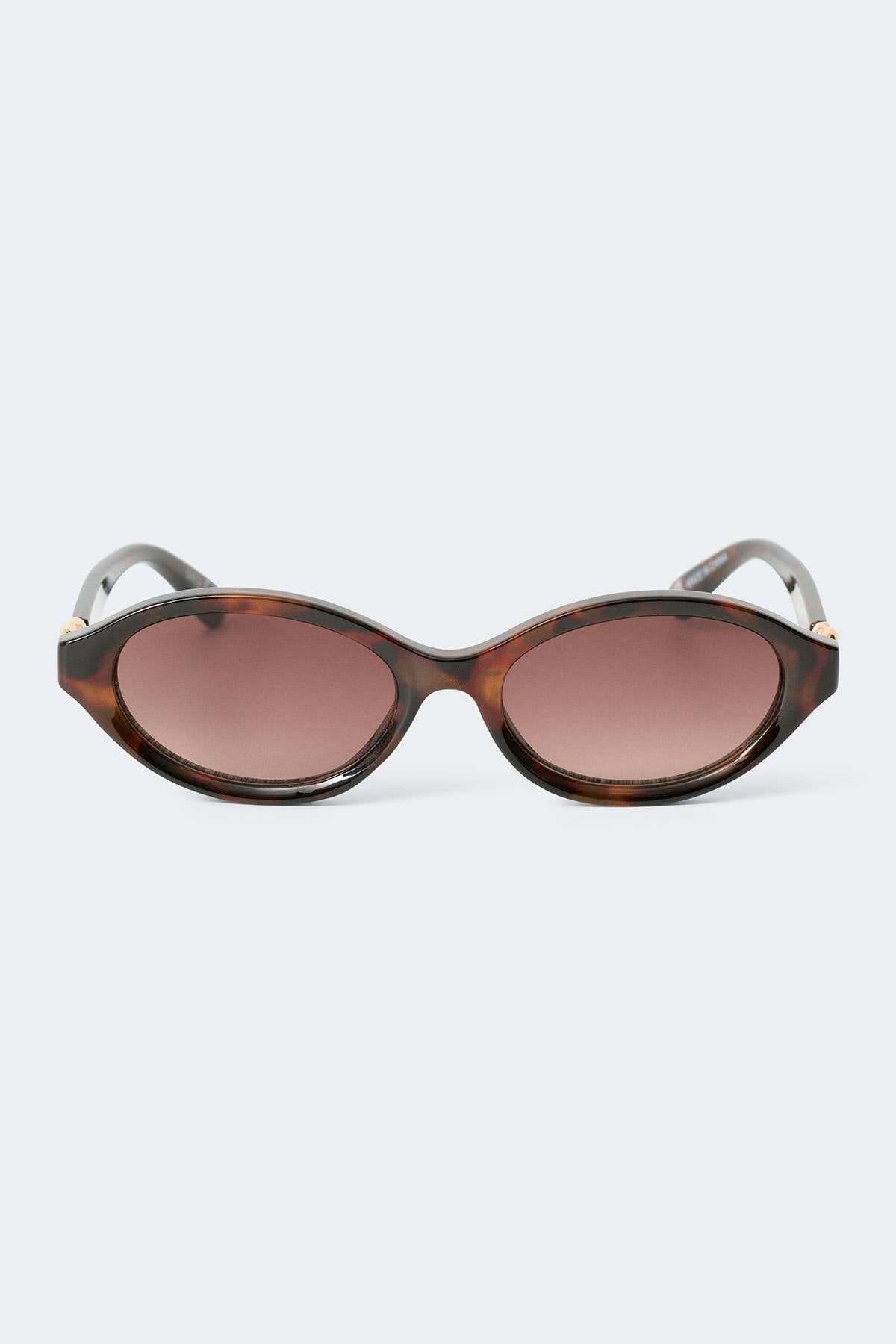 Oval sunglasses