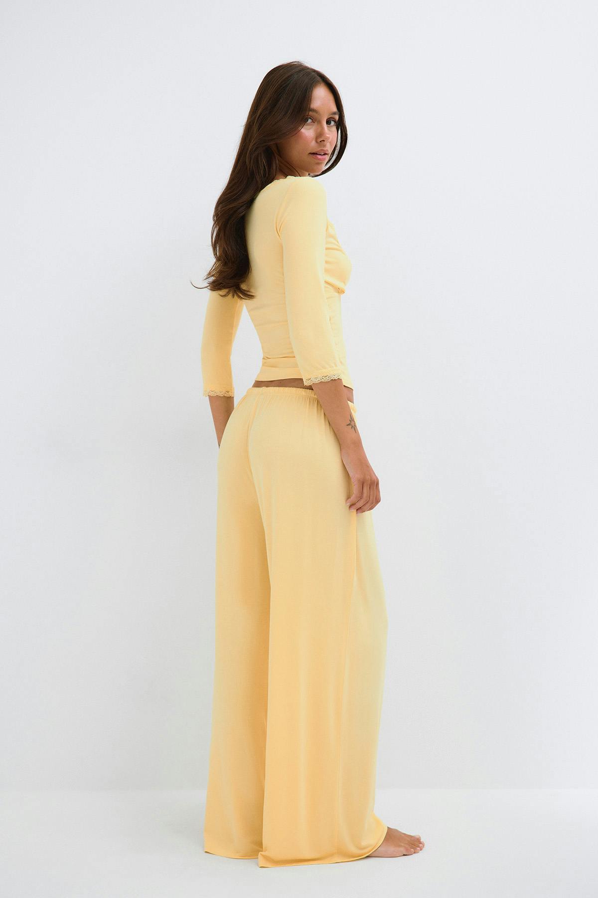 Wide loungewear trousers