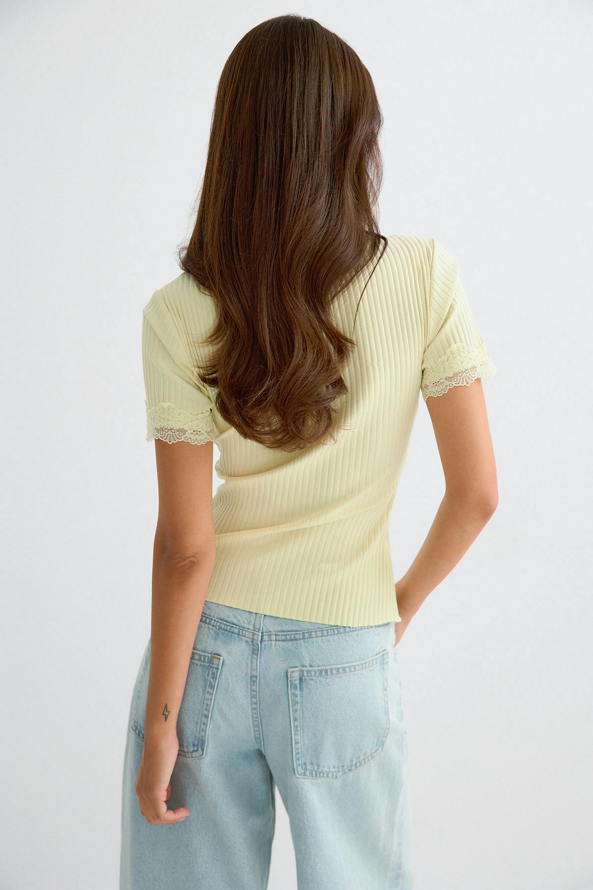 Lace detail rib top