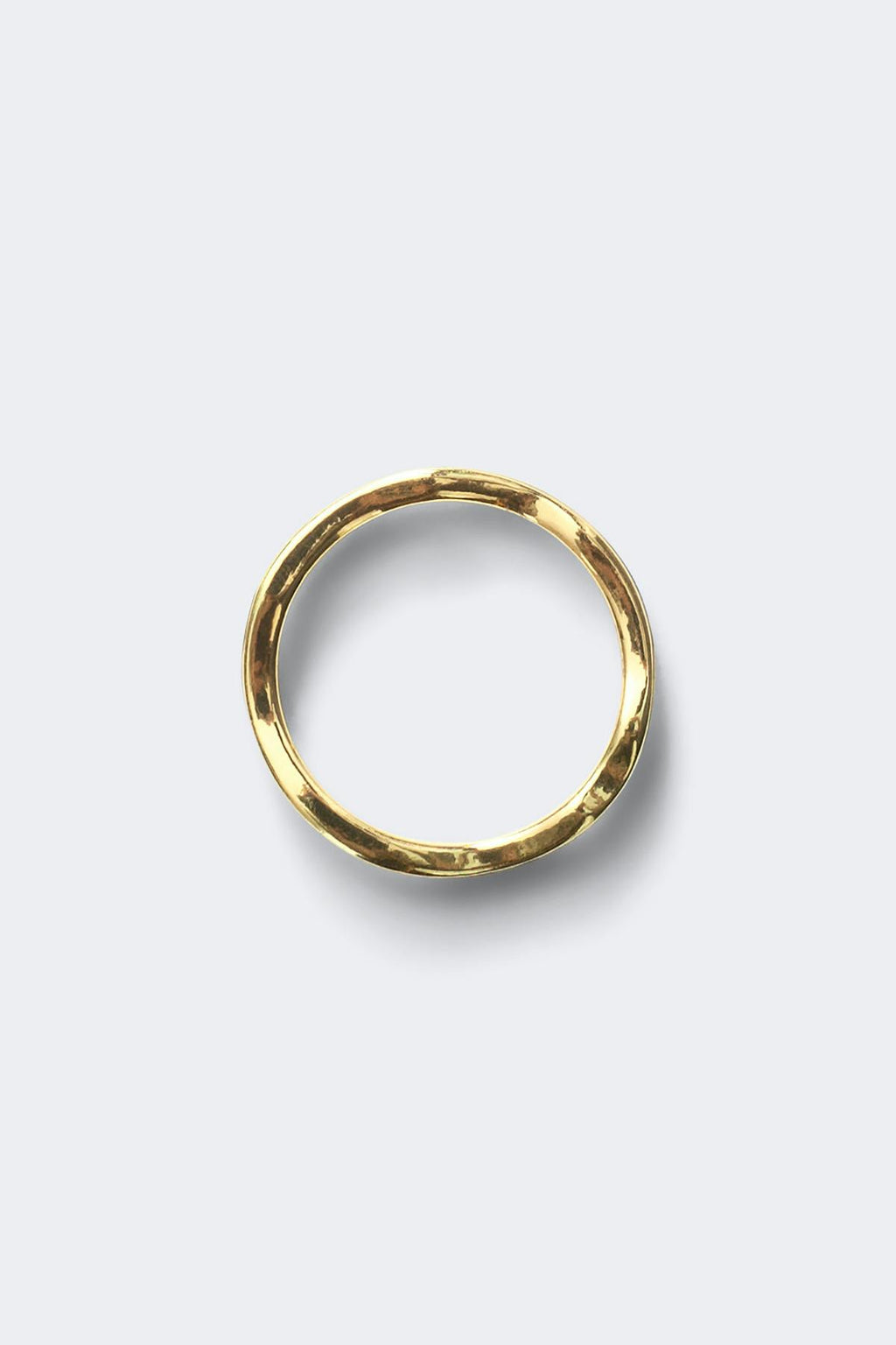 Wavy ring