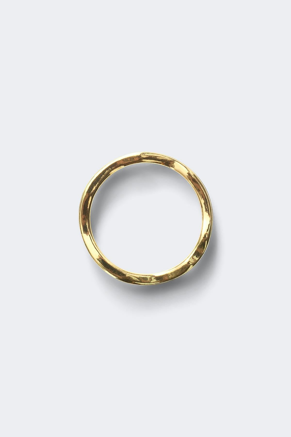 Wavy ring