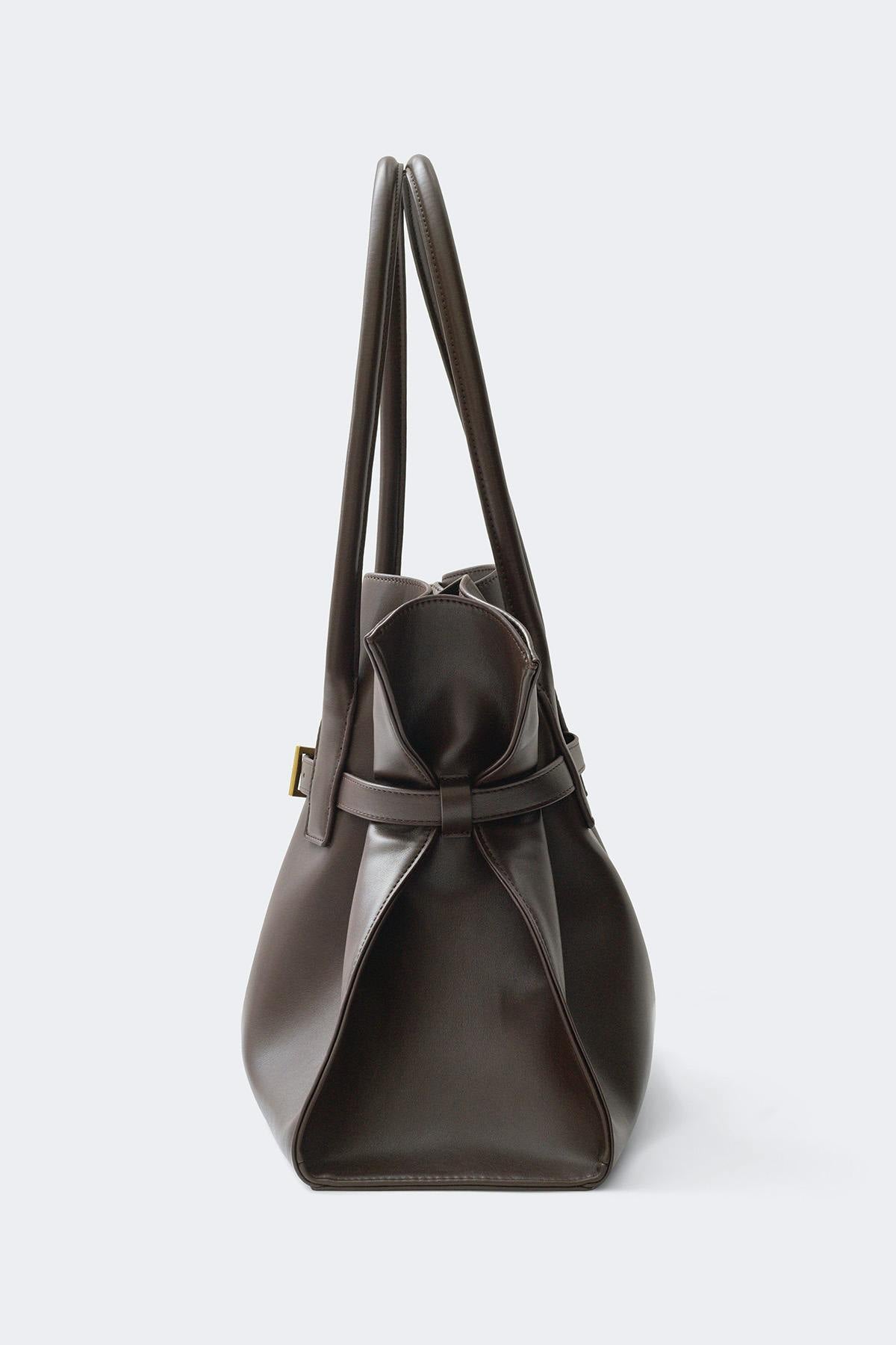 Belted tote bag