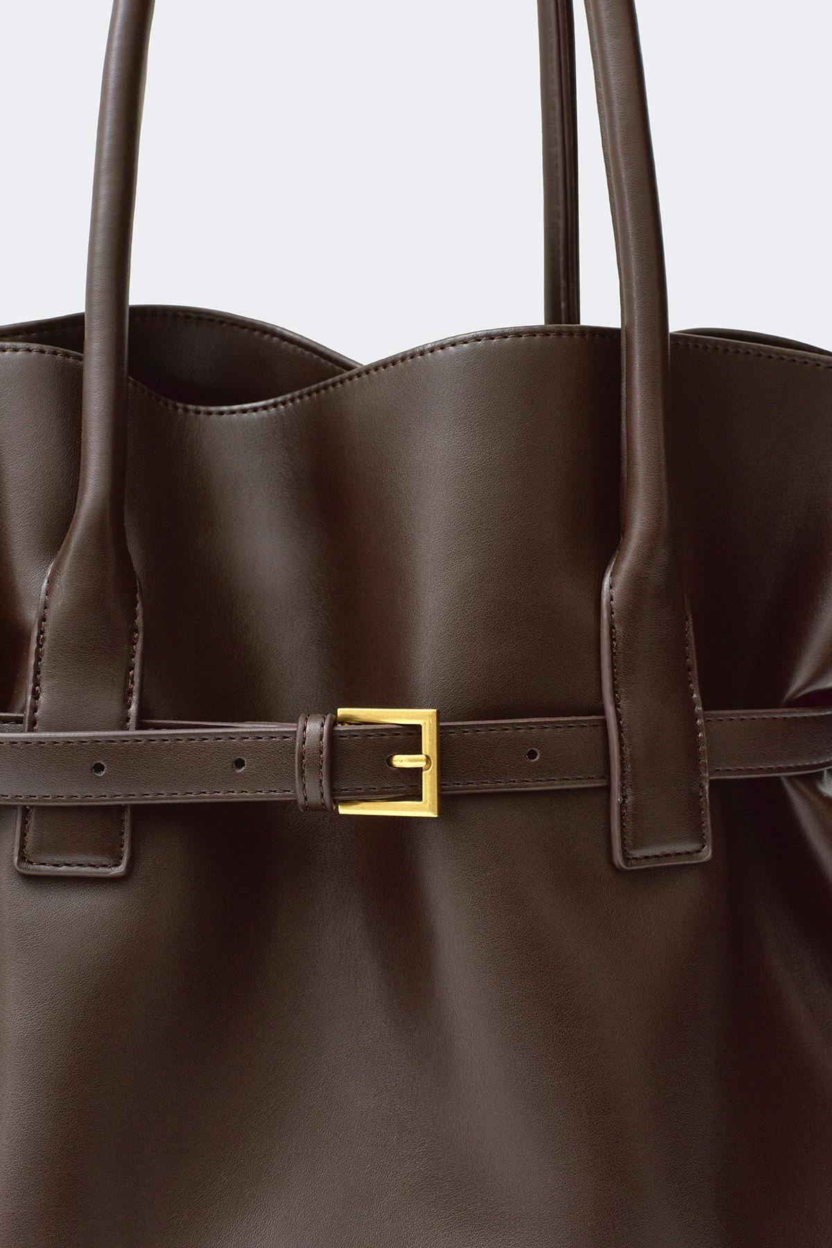 Belted tote bag
