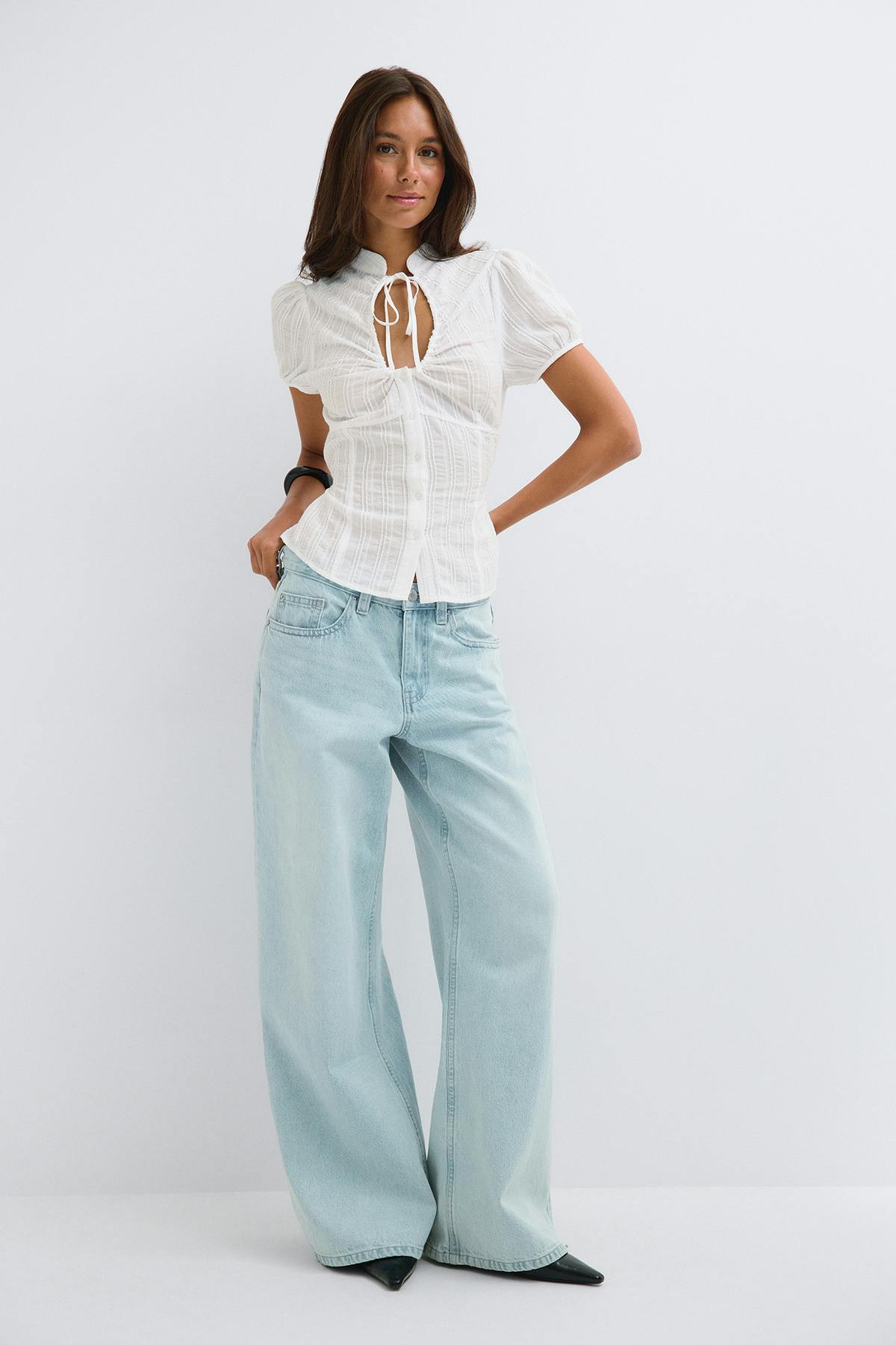 Structured keyhole blouse