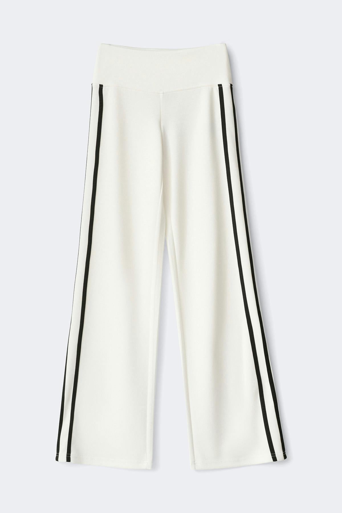 Soft sporty trousers