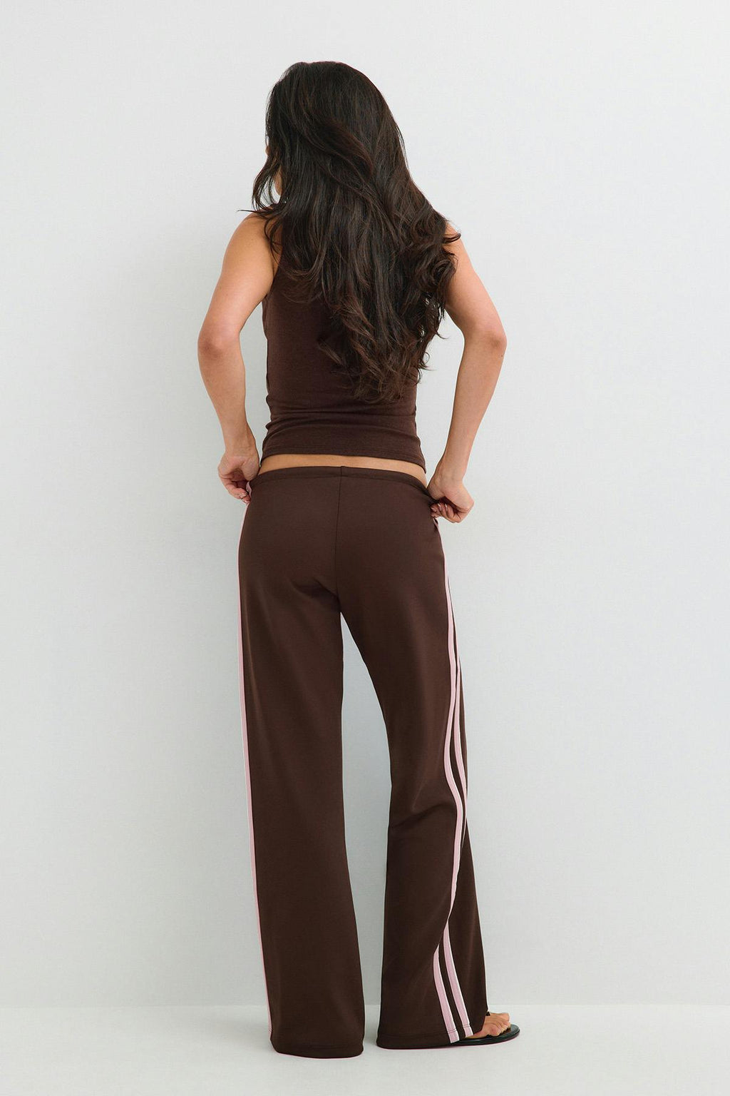 Sporty straight trousers