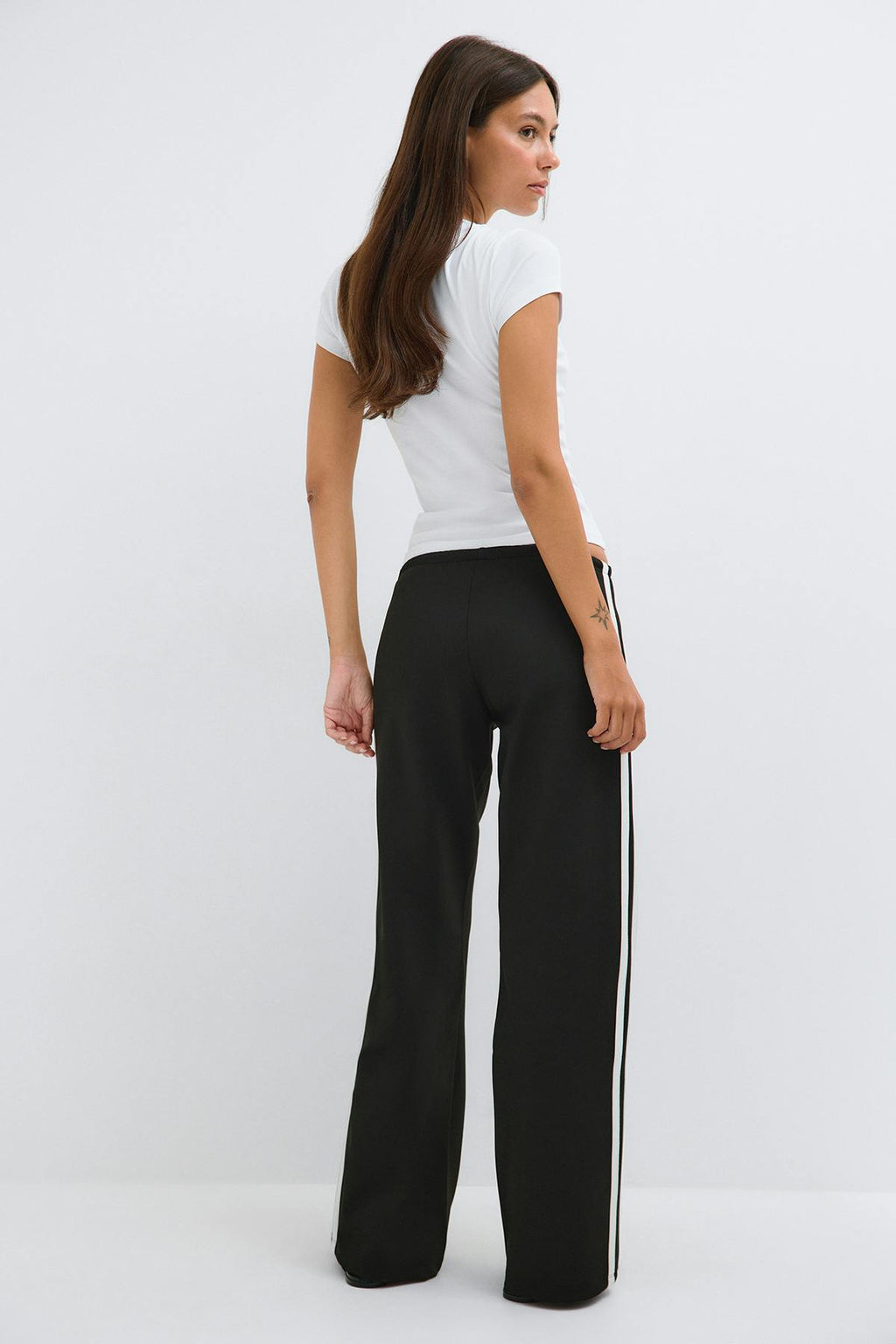 Sporty straight trousers