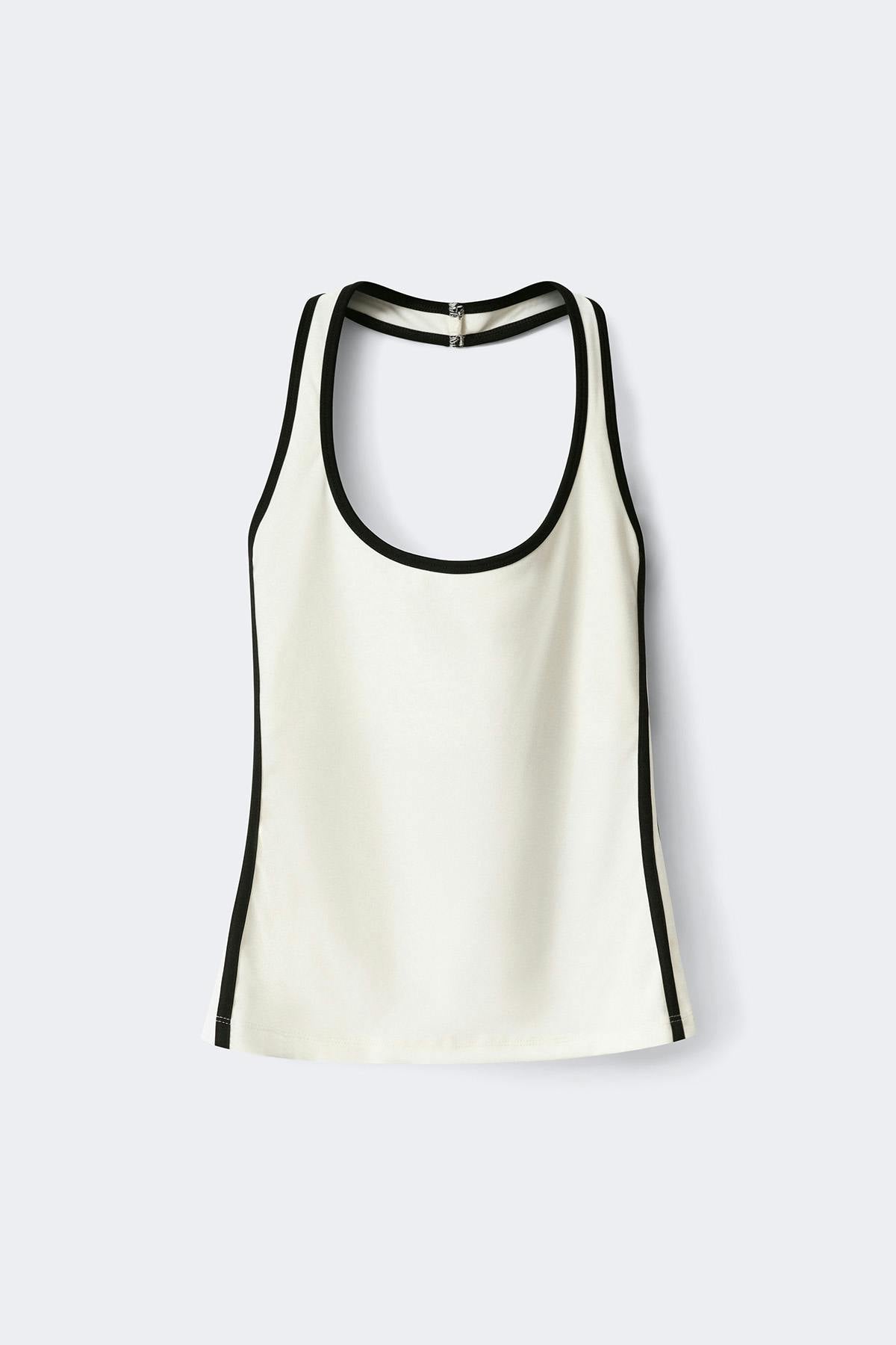 Sporty halterneck singlet