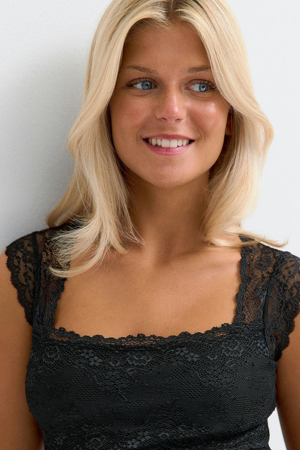 14+ lace top
