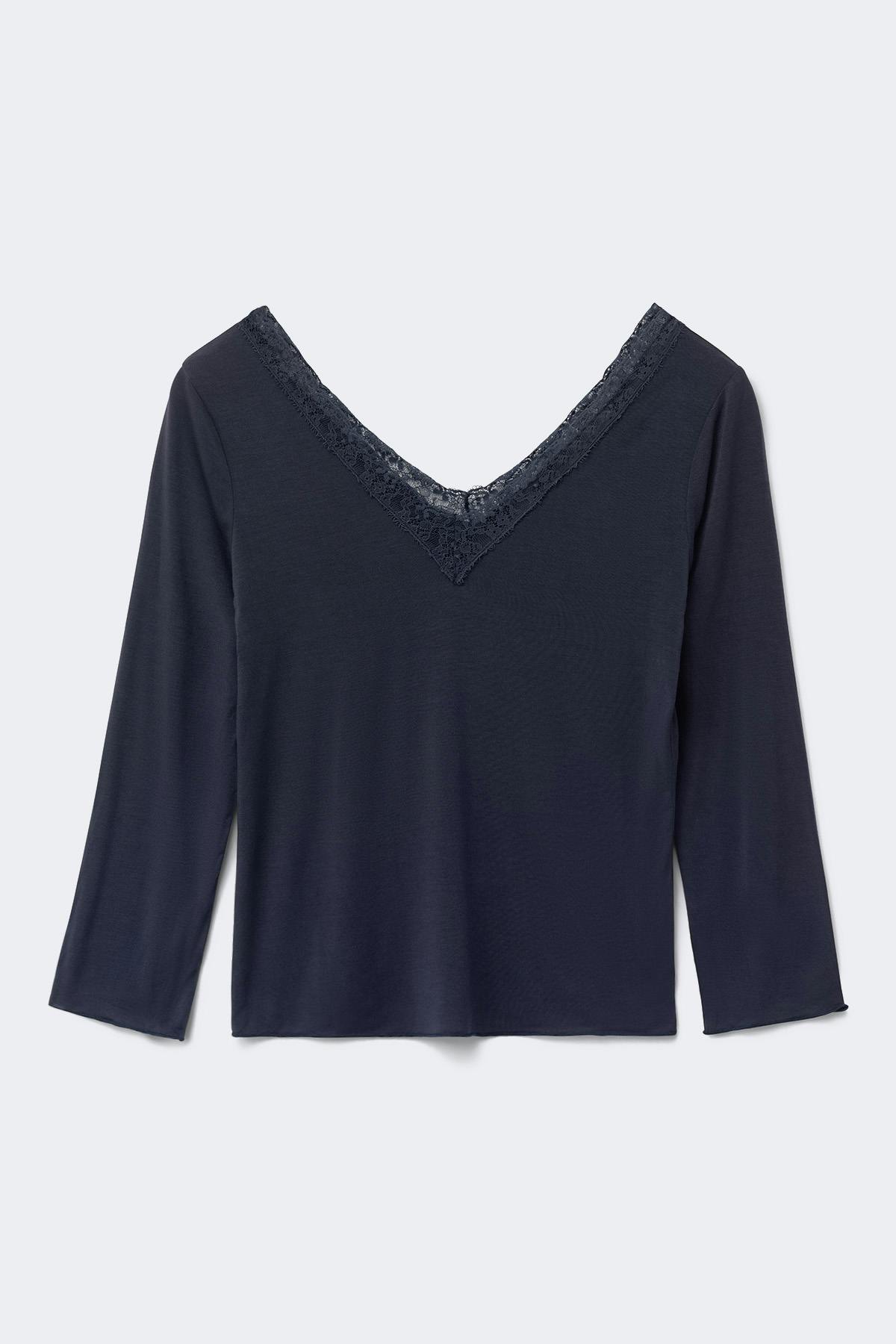 Y lace quarter sleeve top