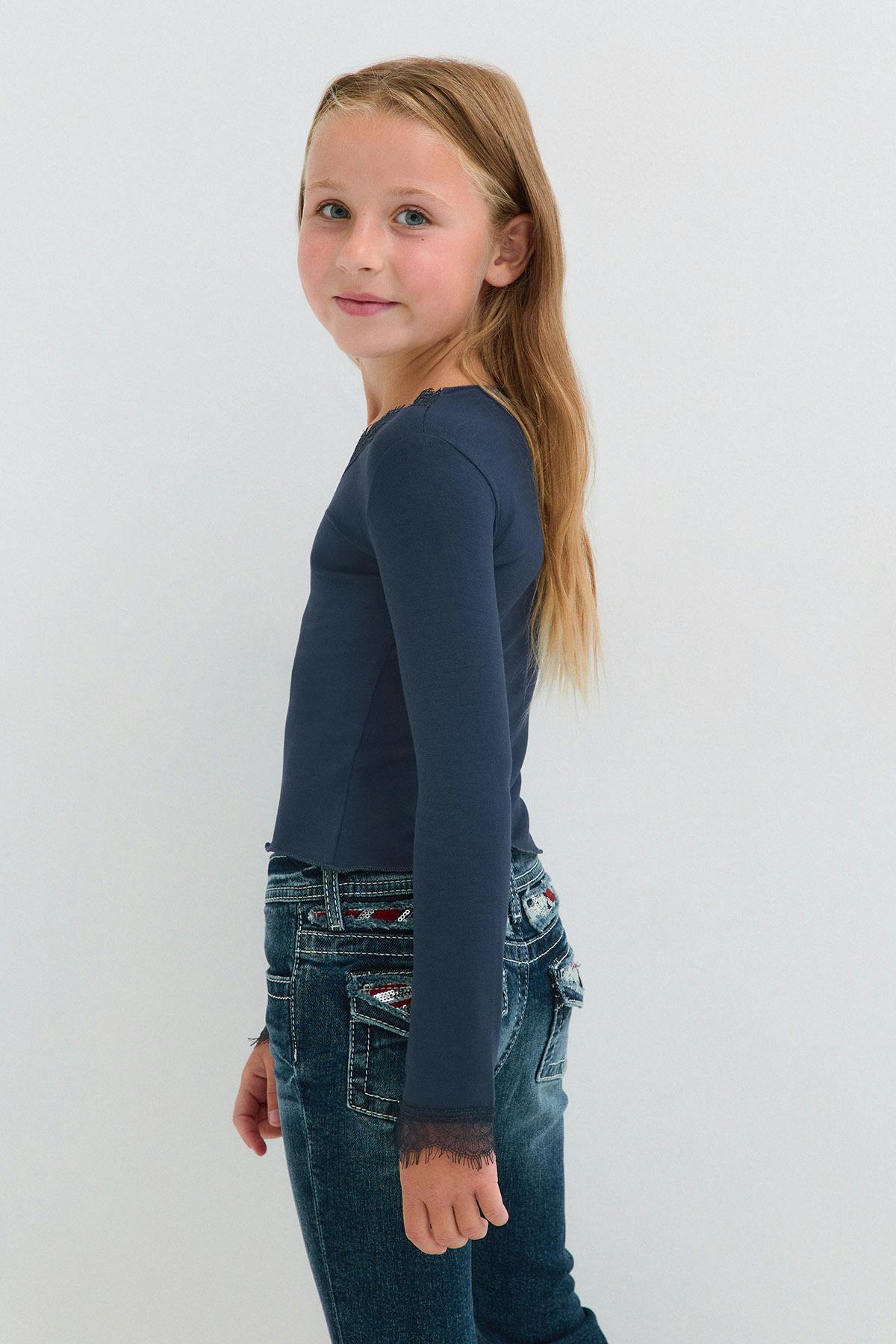 Y petite lace top