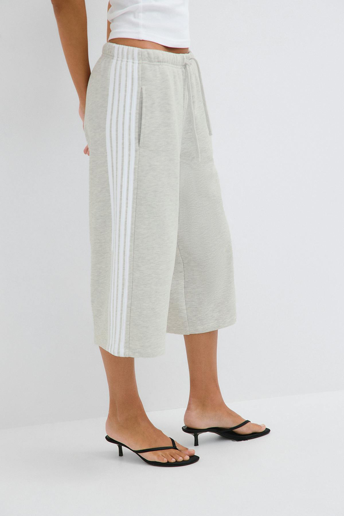 Bermuda sweat shorts