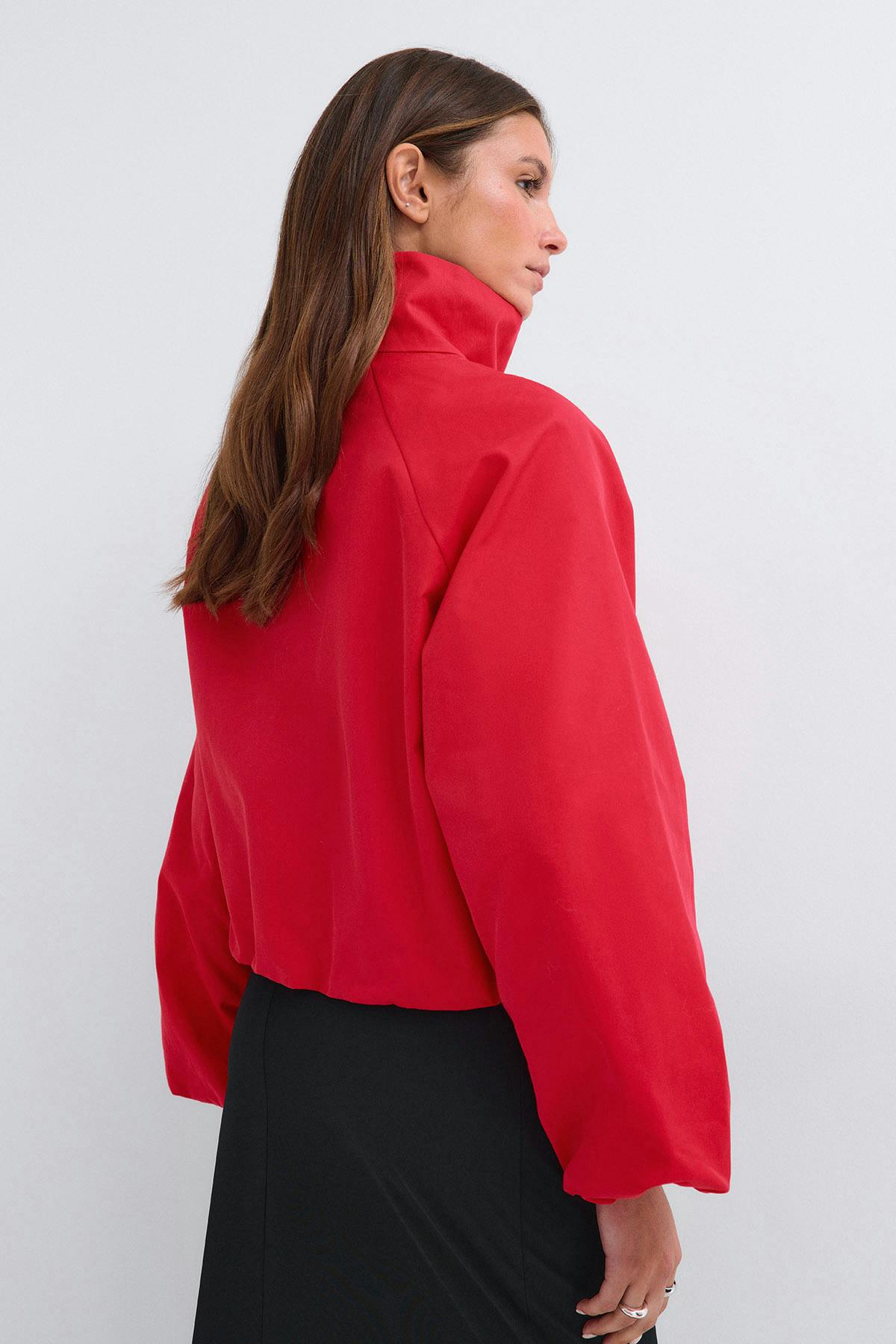 High neck short jacket