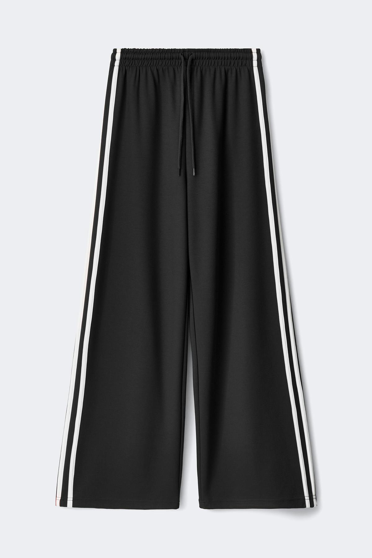 Sporty wide trousers