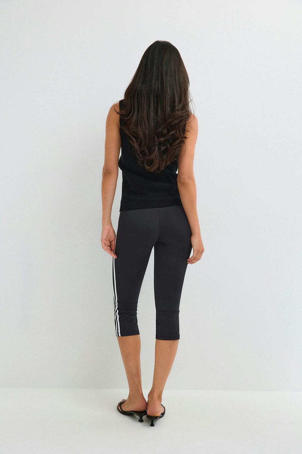 Sporty stripe capri