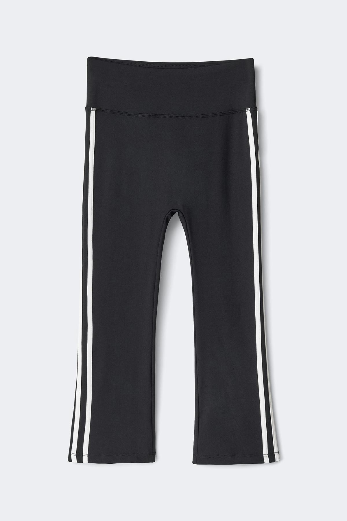 Sporty stripe capri