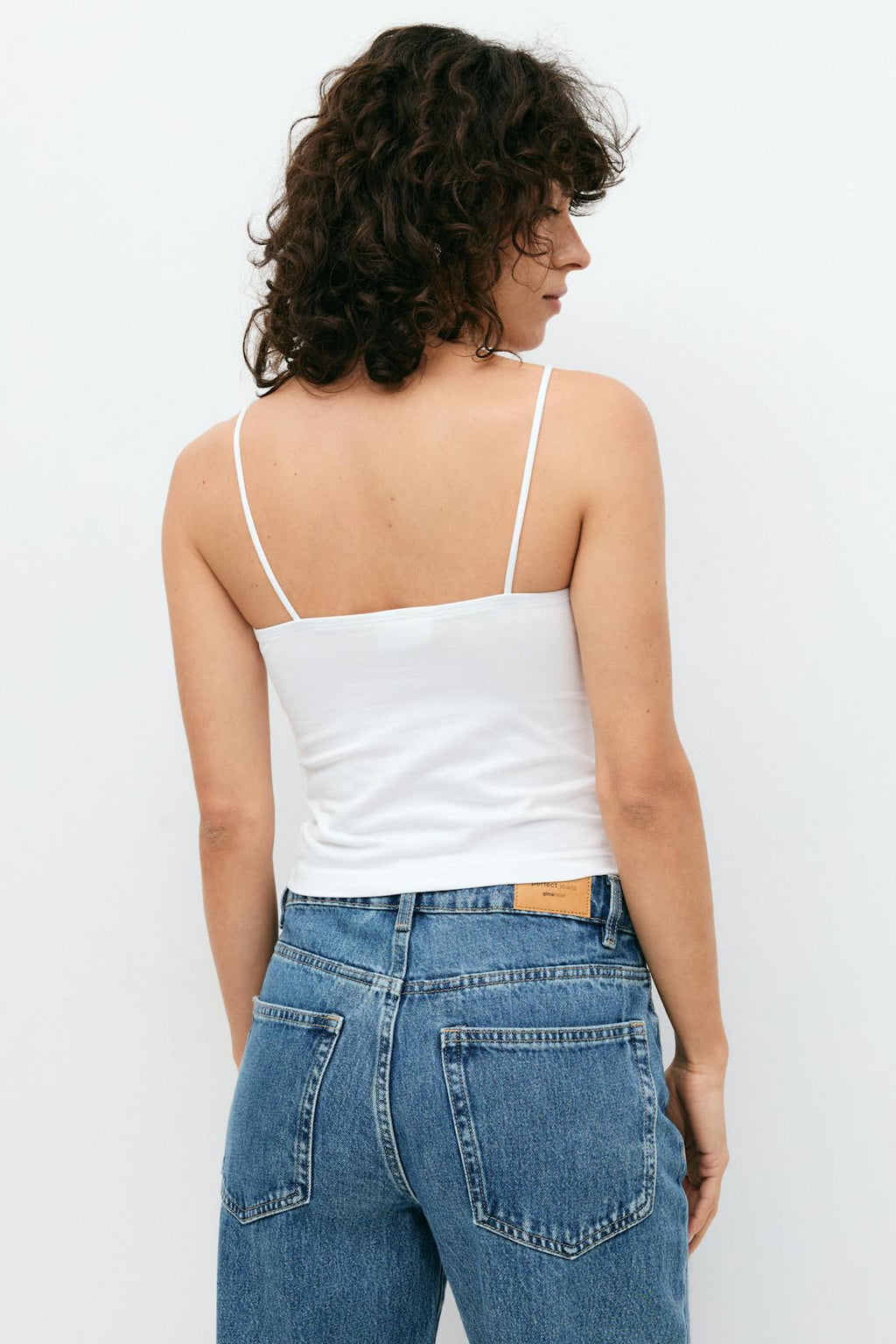 spaghetti strap singlet