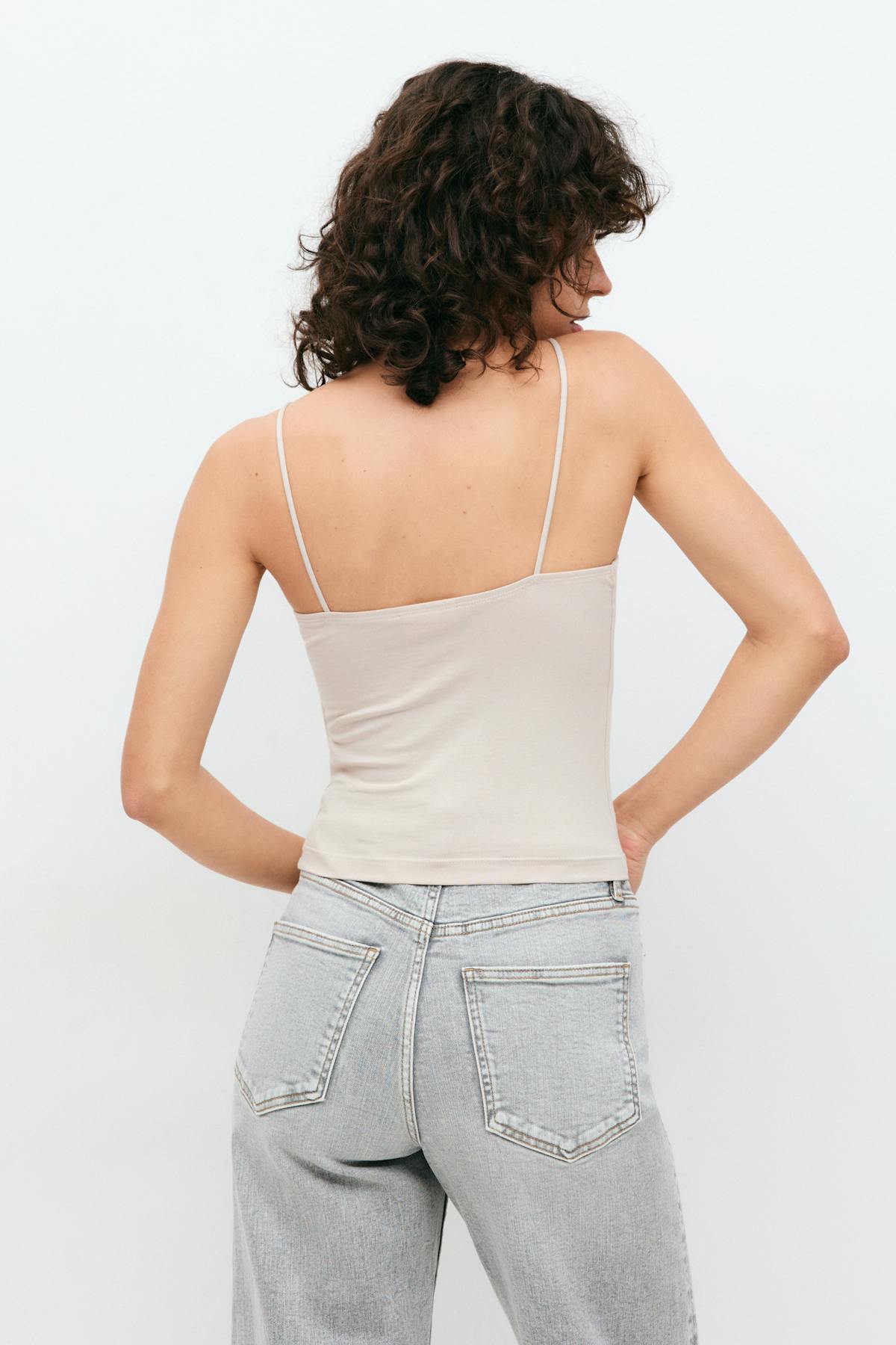 spaghetti strap singlet