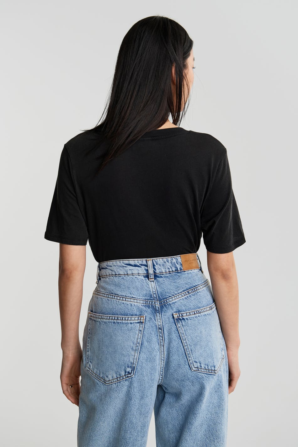 Emma tee