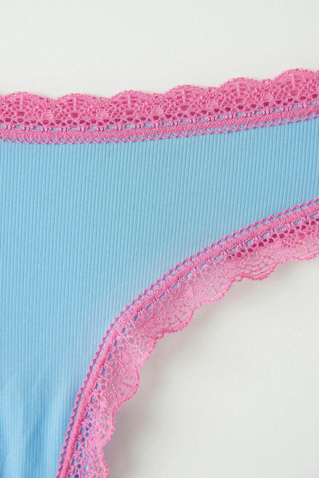 Rib string
