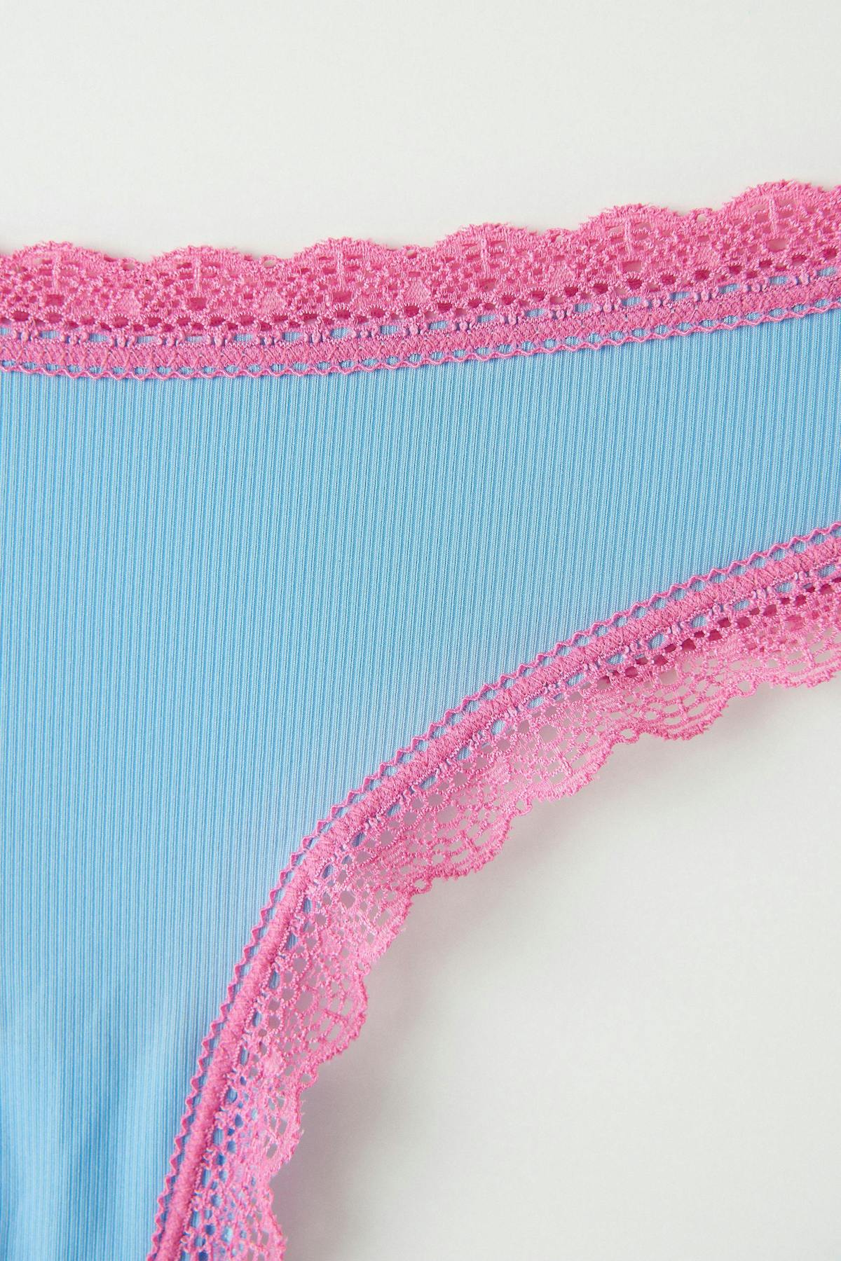 Rib string