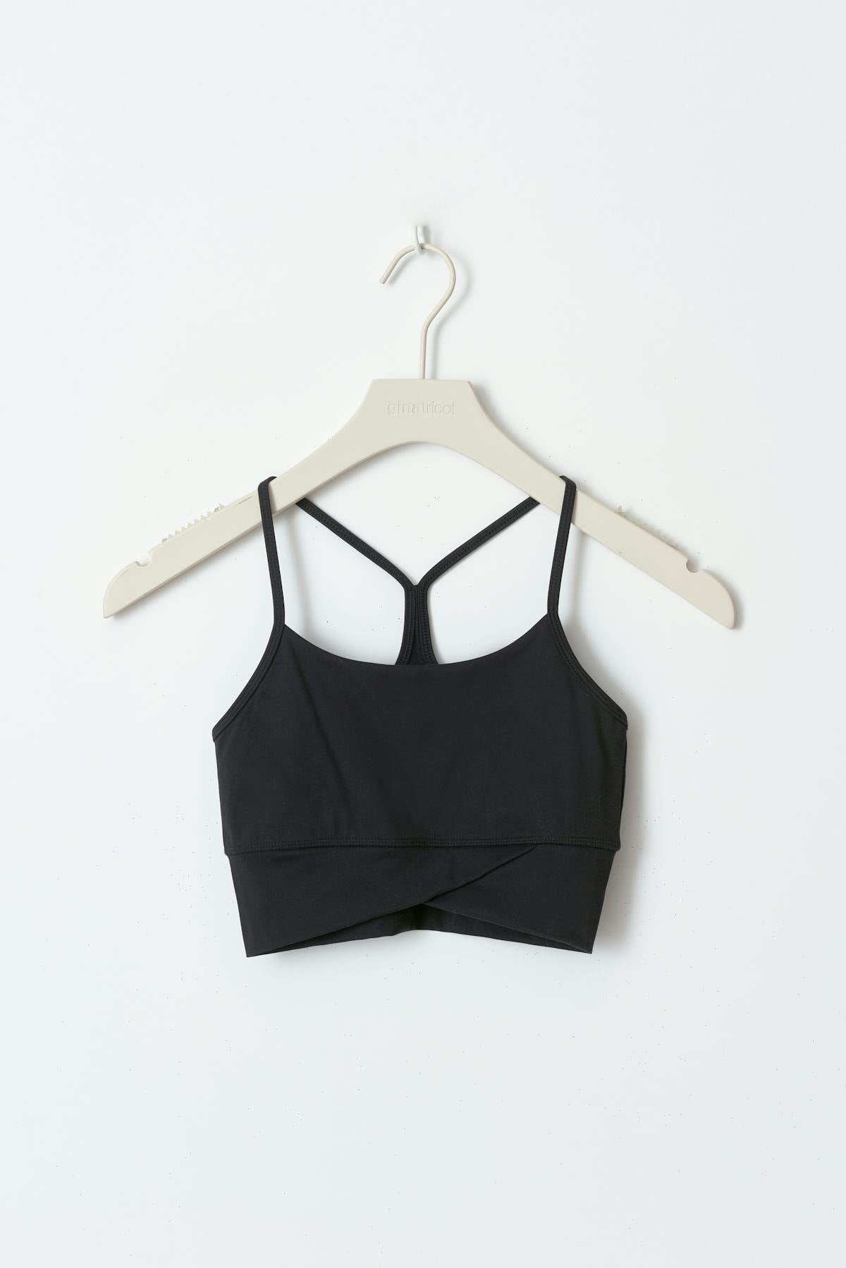 Sporty yoga top