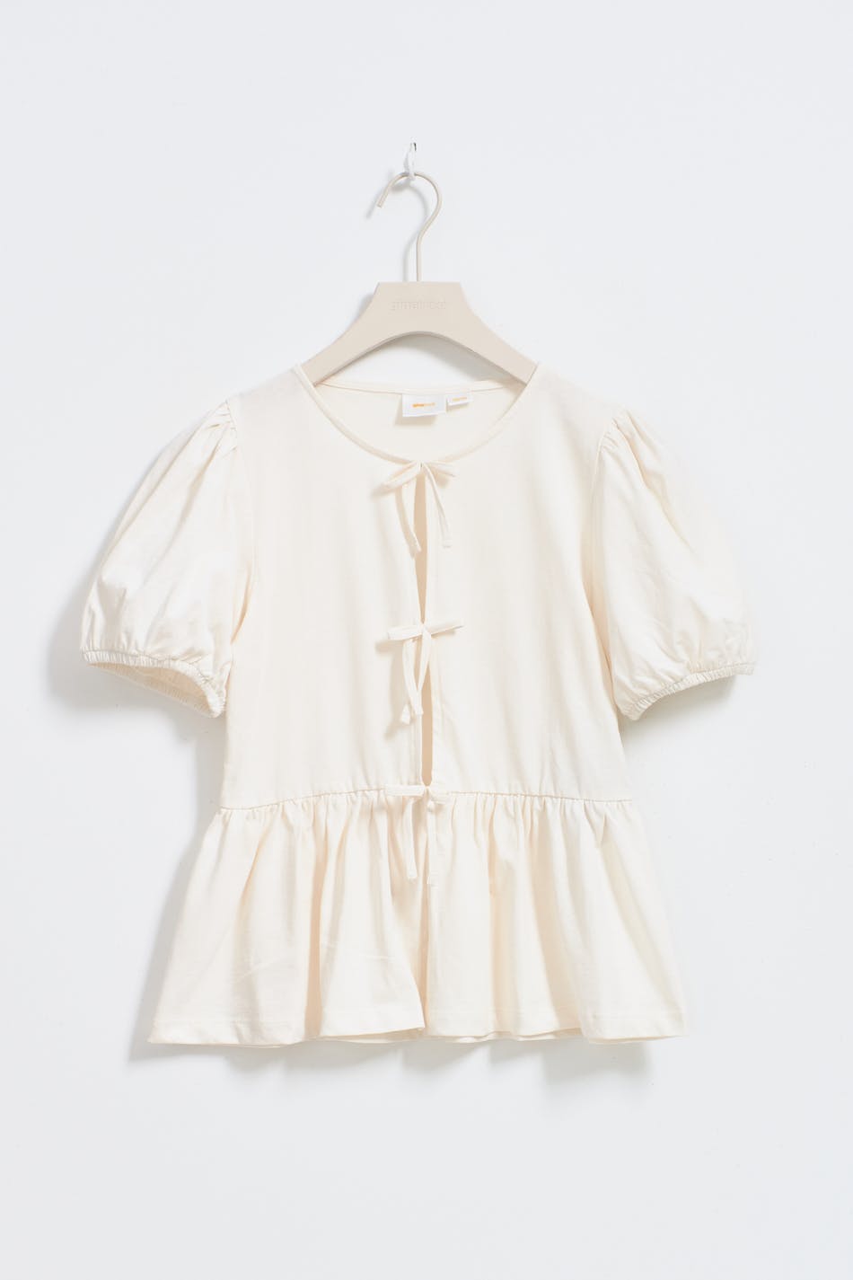 Y puff sleeve top