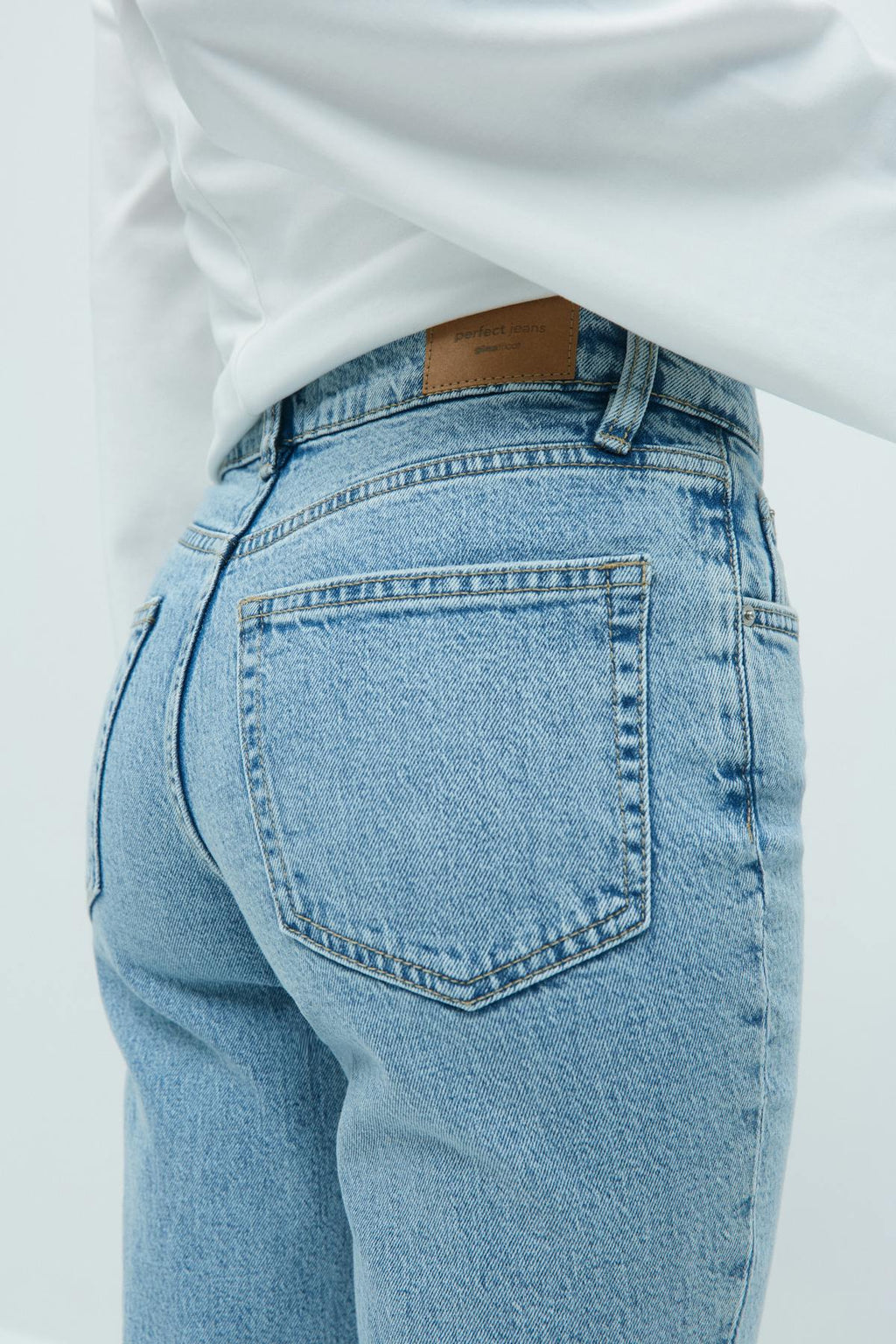 Slim straight jeans
