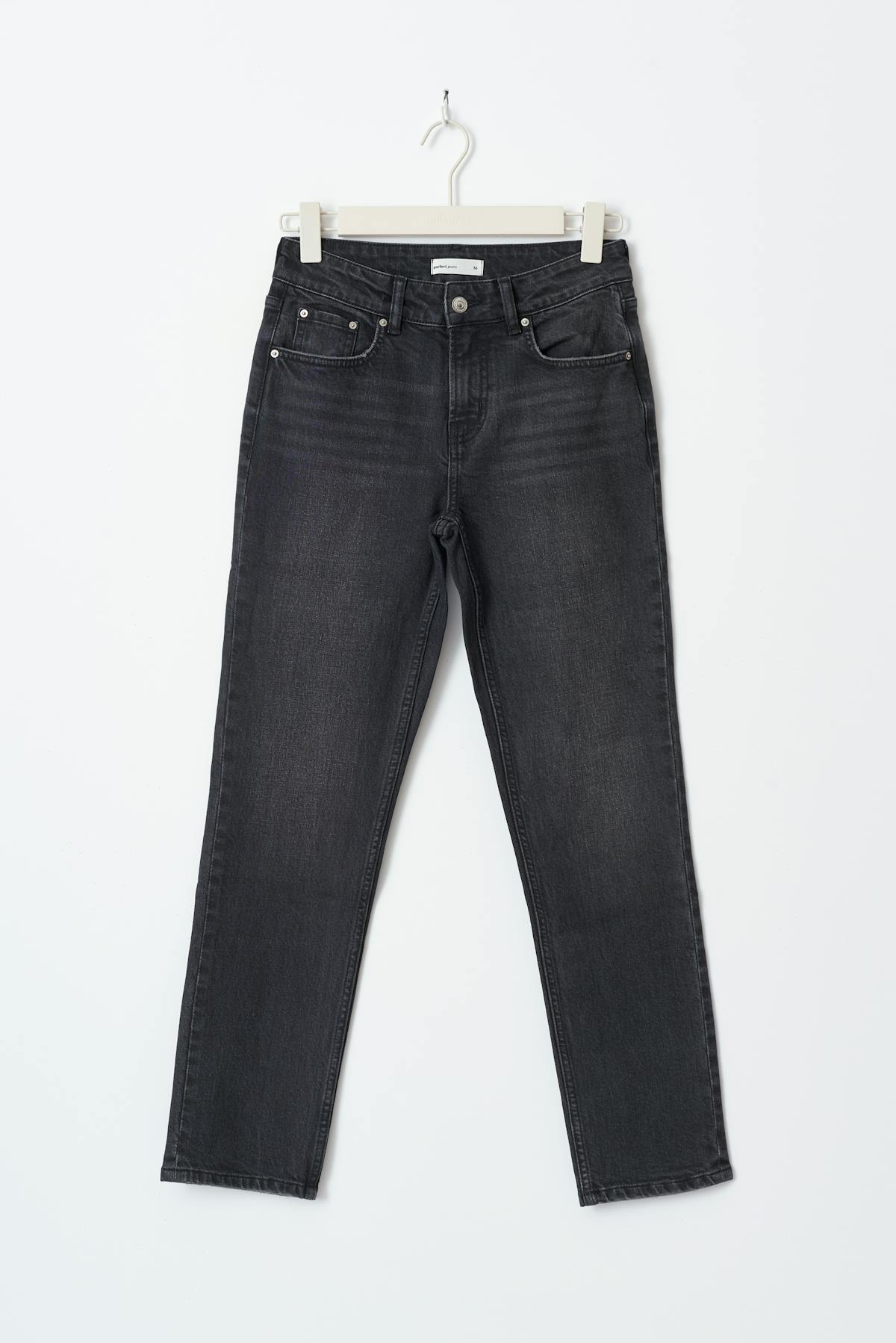 Slim straight jeans